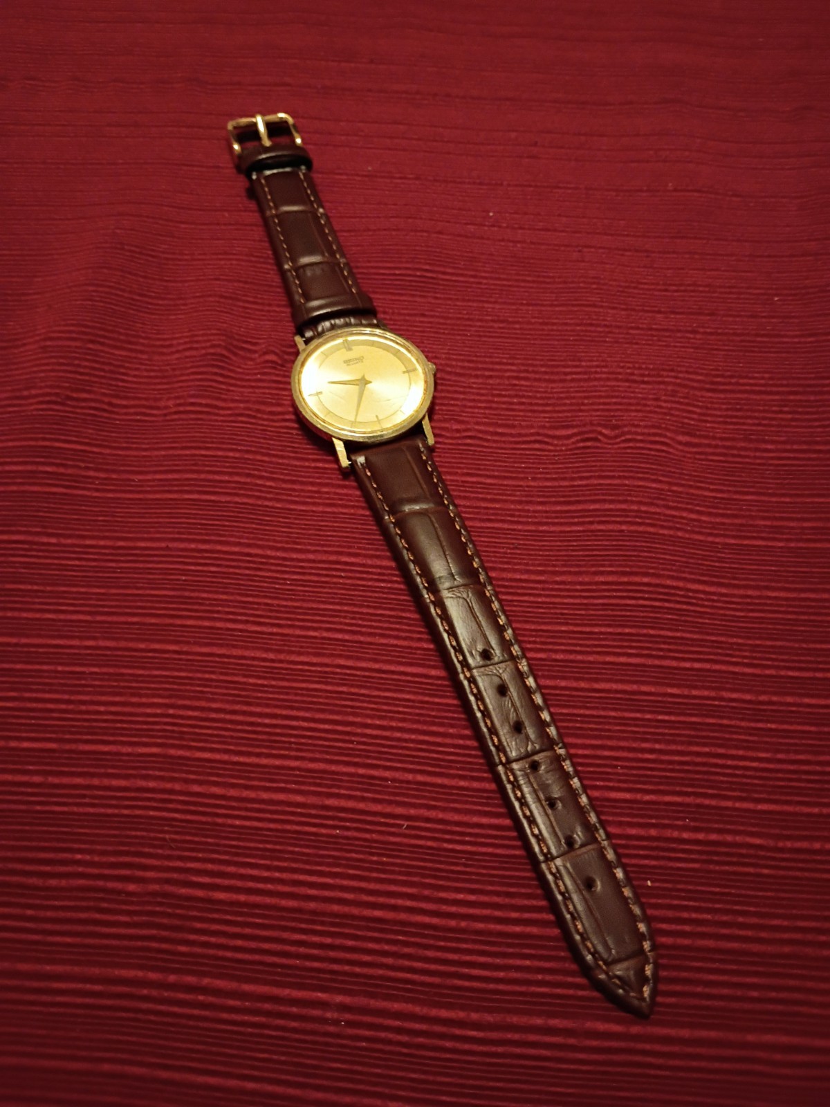Seiko Quartz Vintage Men’s Gold Dial Gold Case Brown Leather Strap