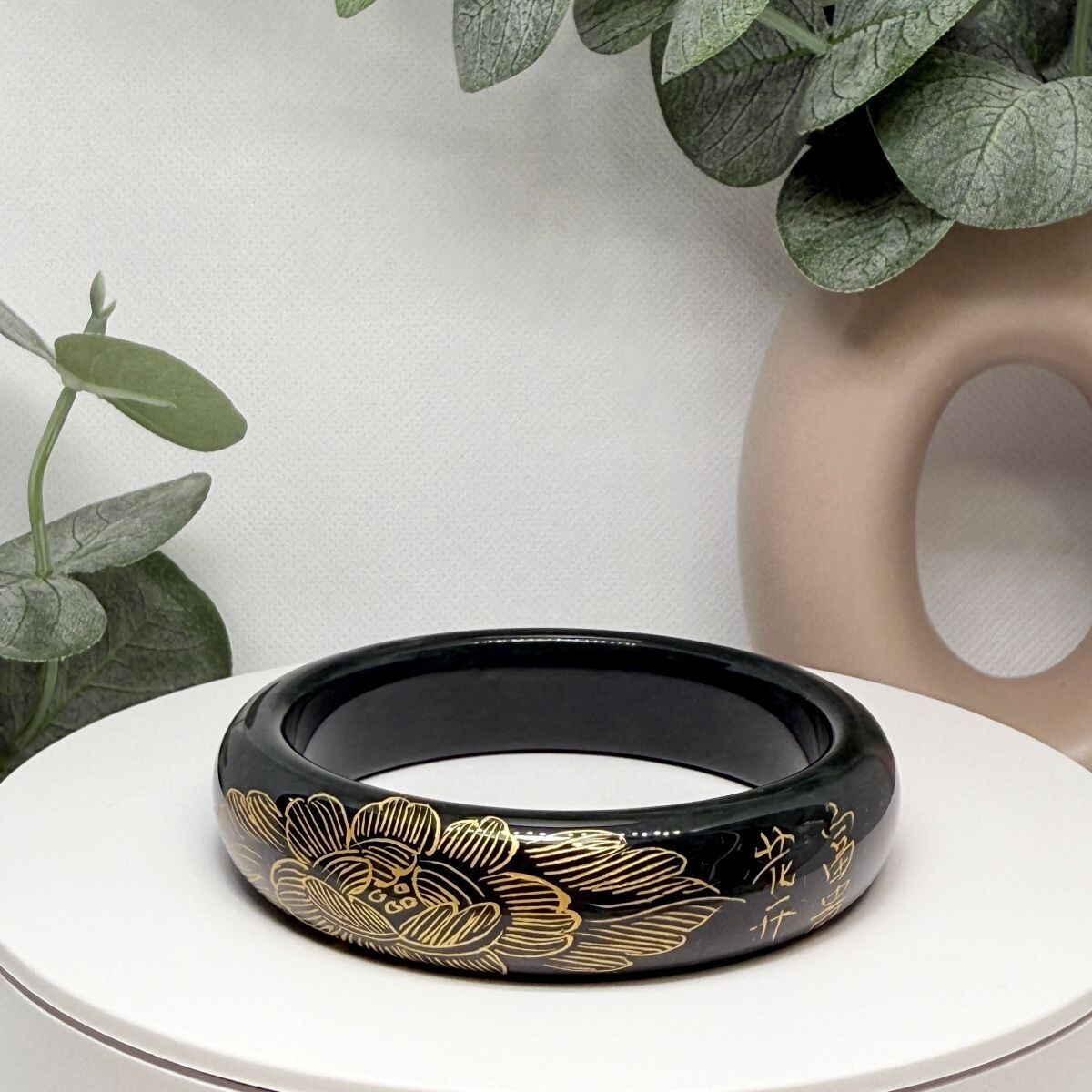 Hetian Jade Hard Bangle Size: 56.3MM Width: 15.2MM w/Certificate