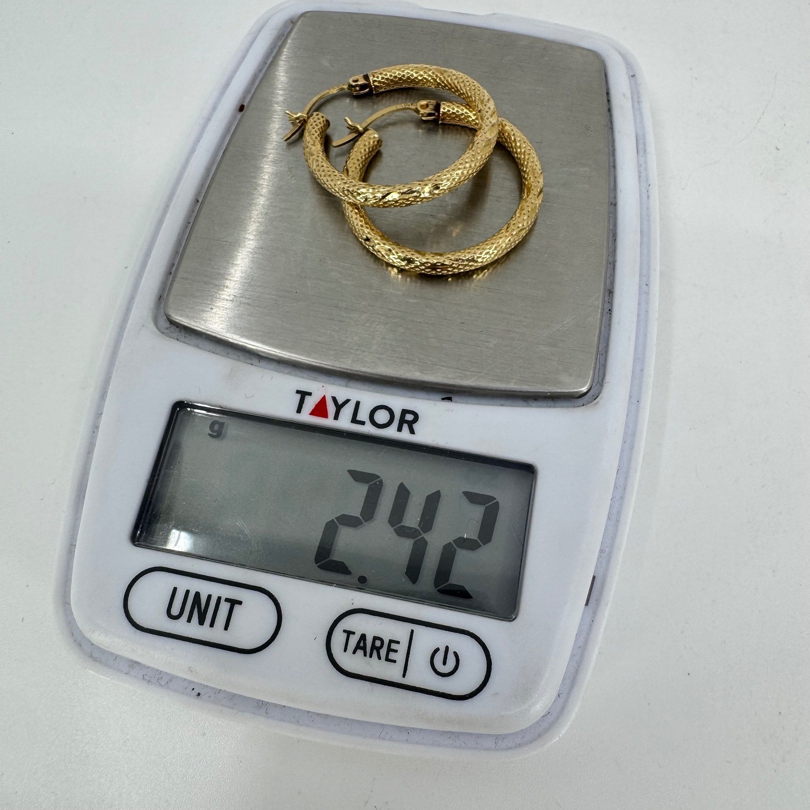 14k Yellow Gold Textured Diamond Cut Hoop Earrings 26mm Round Latch Back