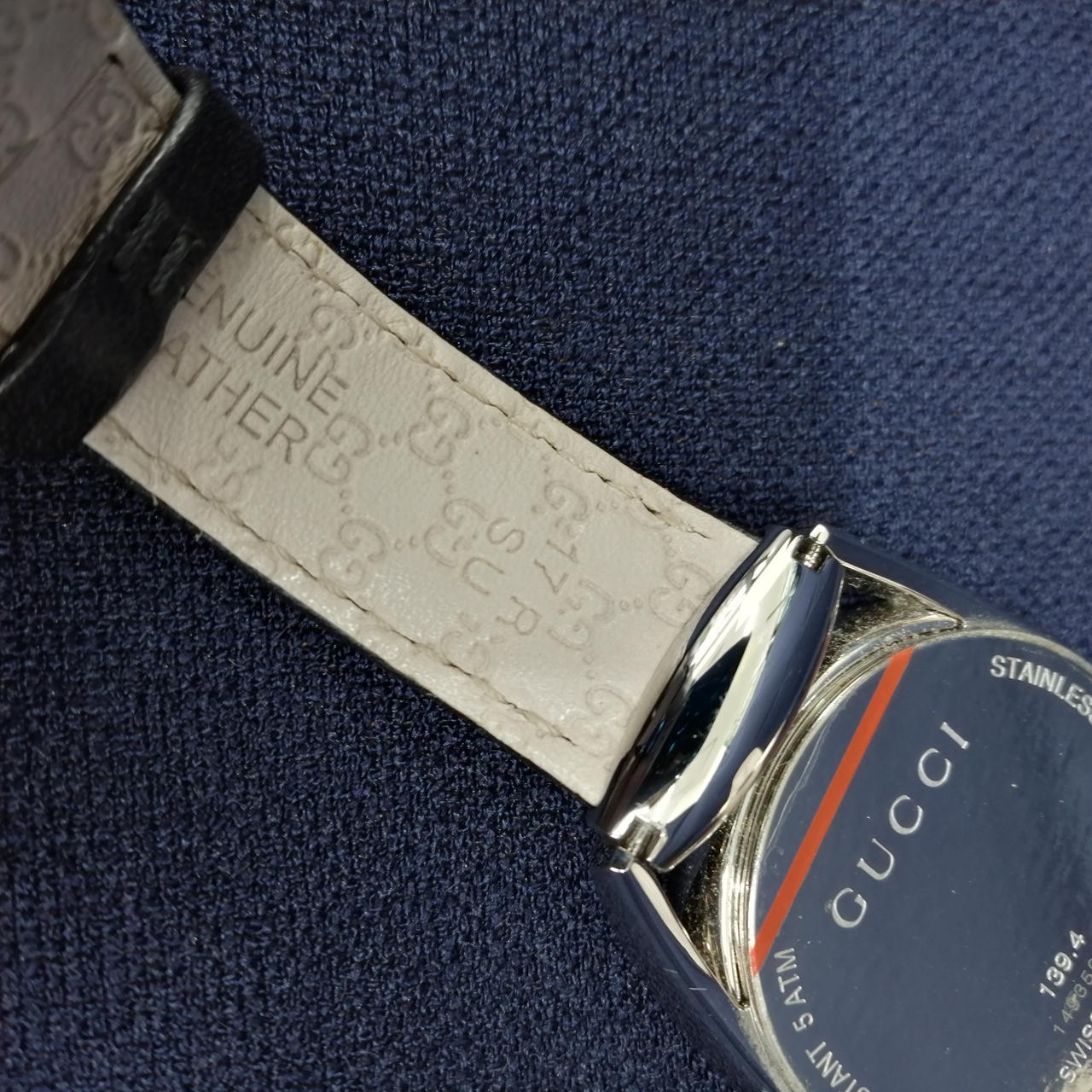 Horsebit Model YA139401 GUCCI