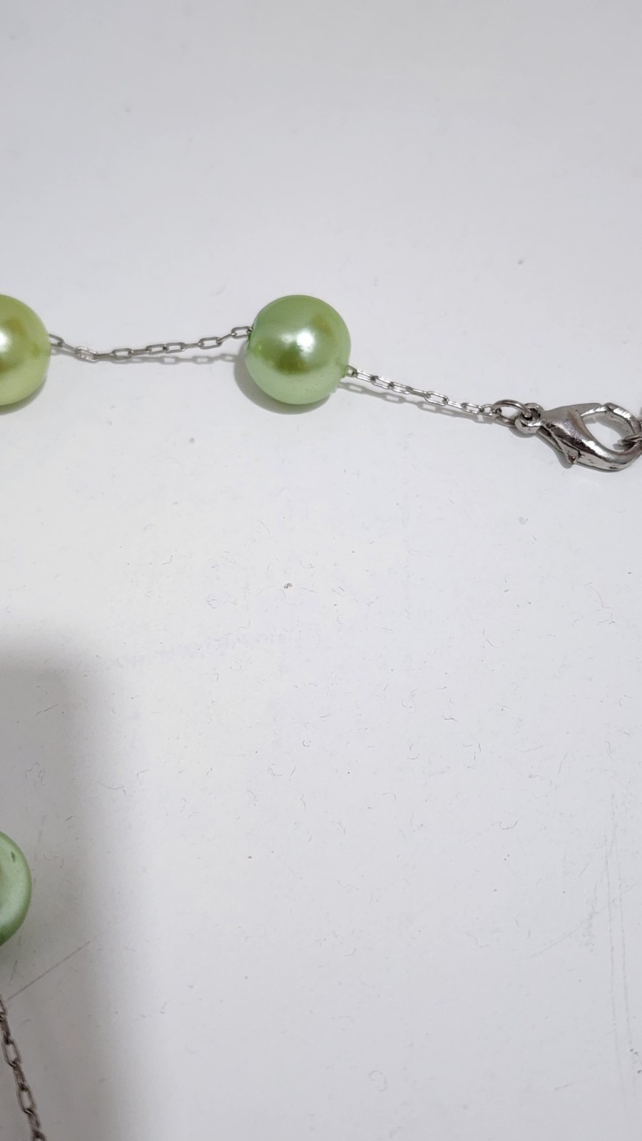 Vtg Kissaka Faux Pearl Necklace Green White Pearls Silver Toned Chain 19” Signed