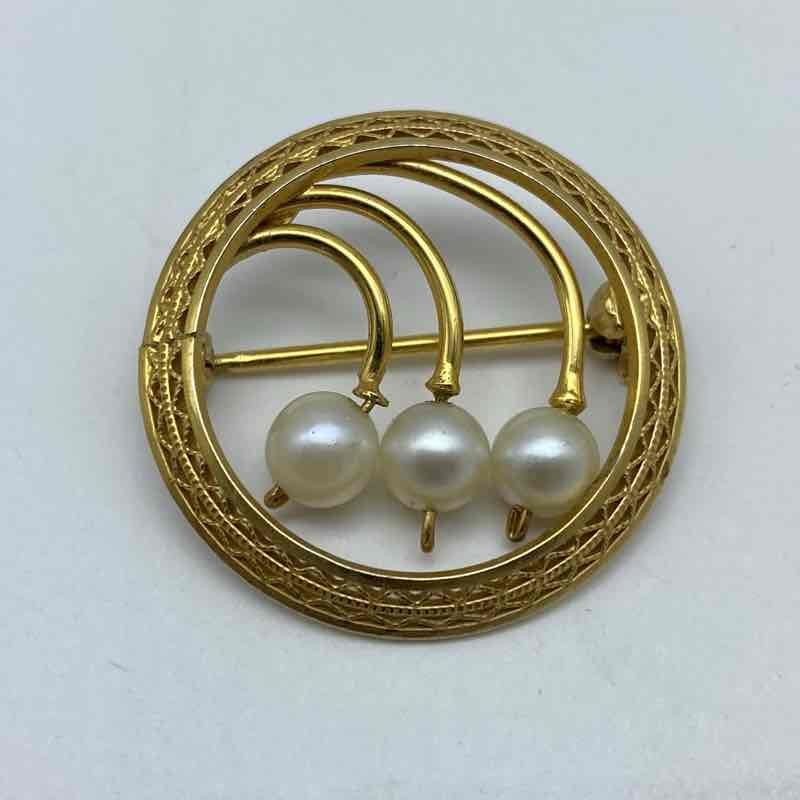 C.R. Co. Vintage 12K Gold Filled Freshwater Pearl Circle Brooch Pin 1″