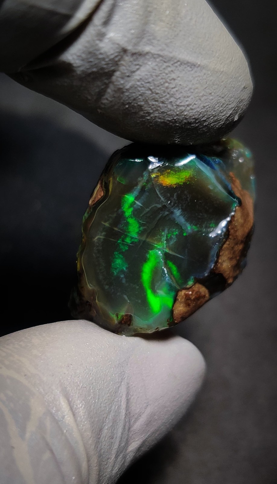 40 ct natural black ethiopian opal rough welo fire strong play of Color gemstone