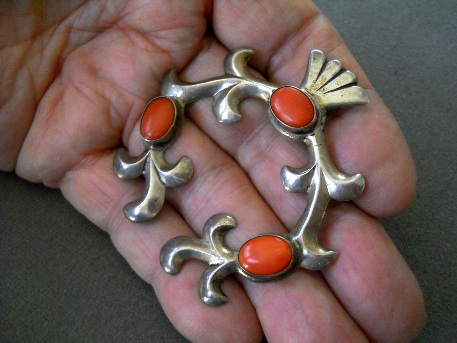 Native American Navajo Coral Sandcast Sterling Silver Naja Squash Pendant 2.4″