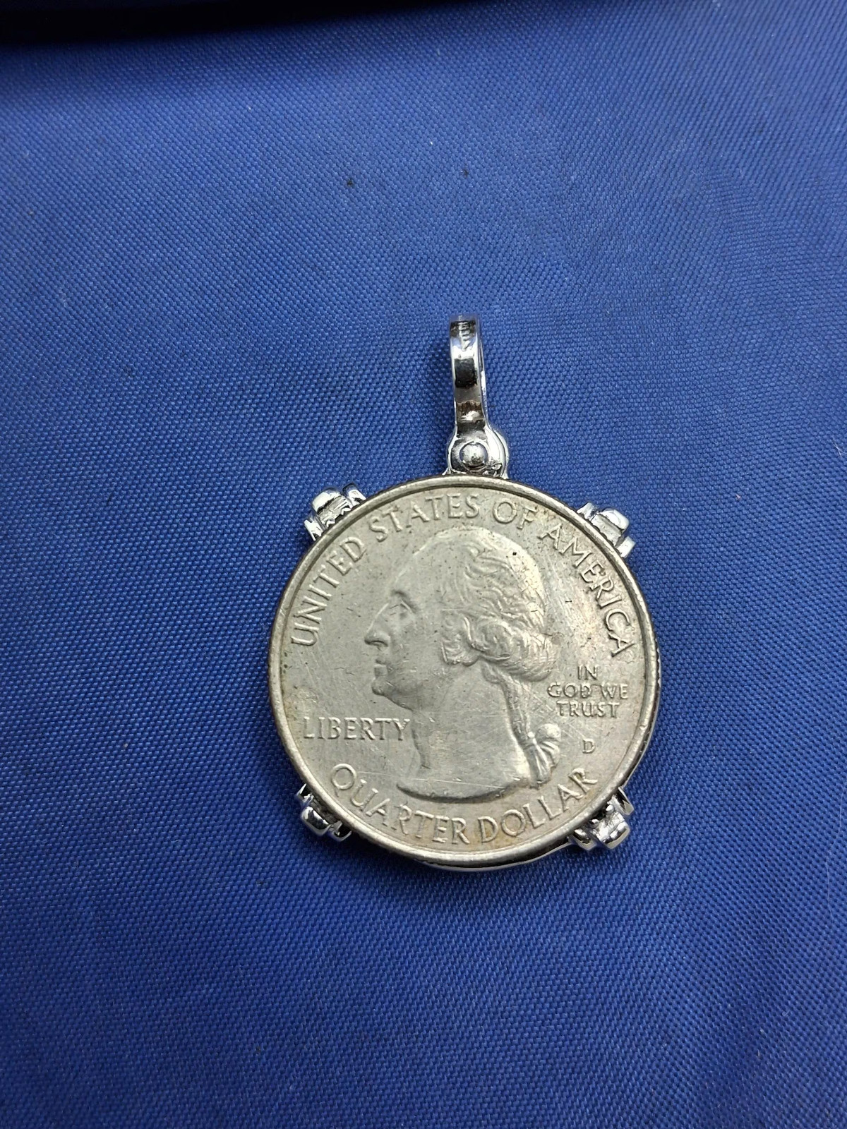 Sterling 2 Reale Replica Atocha Shipwreck Pirate Coin Pendant with Emeralds