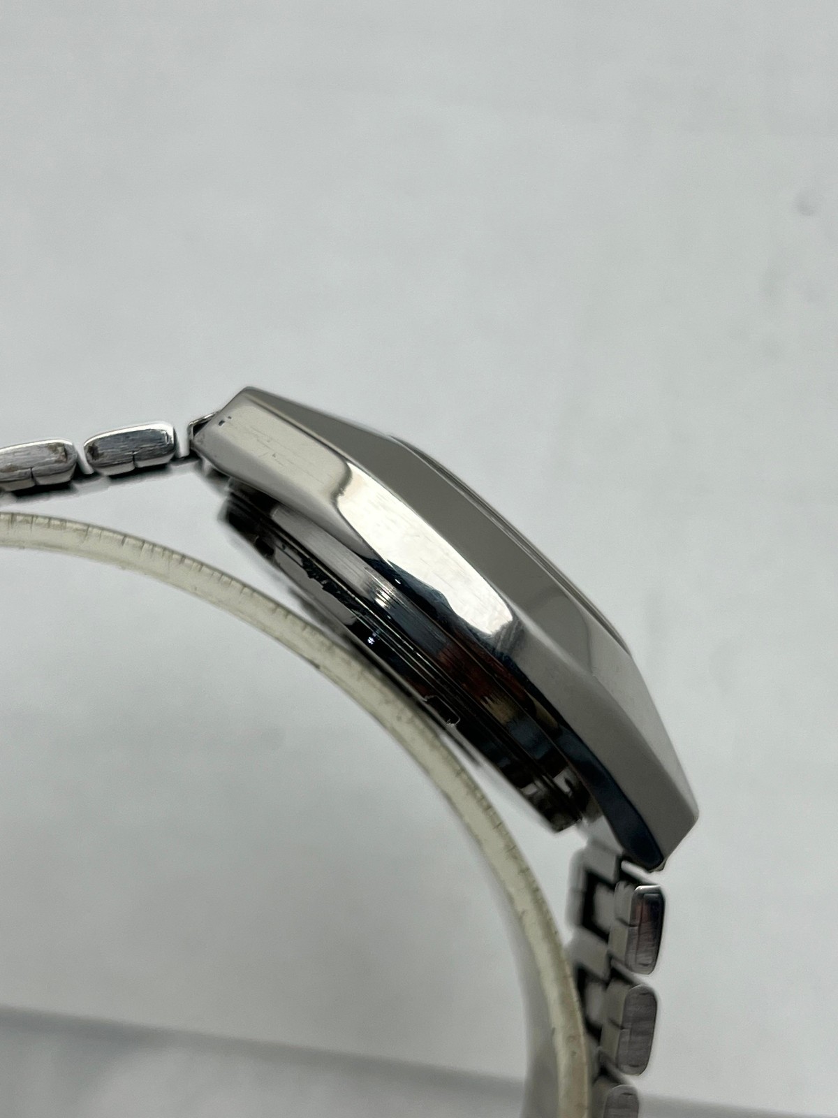 Beautiful Orient Automatic Multi Color Dial Day/Date 21J Japan Men’s Watch