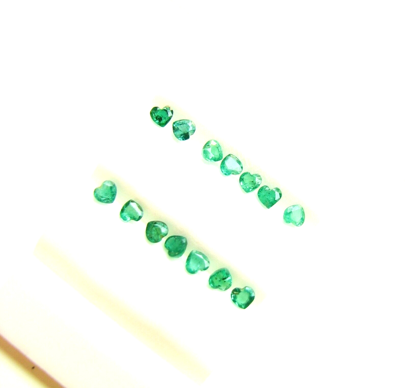 Natural Loose Gem Heart Emerald 3.2-3.7×3.5×3.7MM 3.6 Cts Tol, 21 Pcs Lot