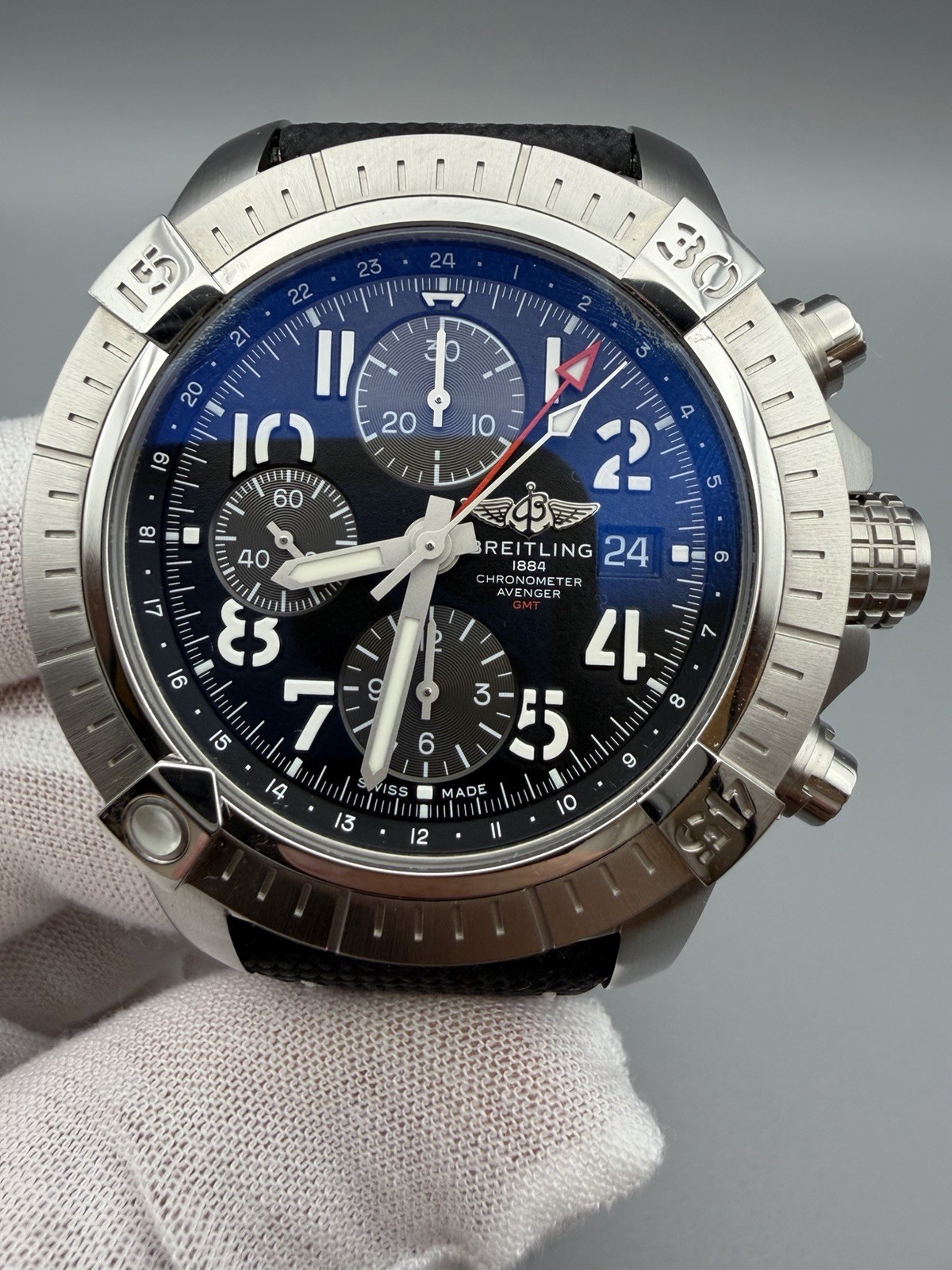 Breitling Avenger A24315101B1X2