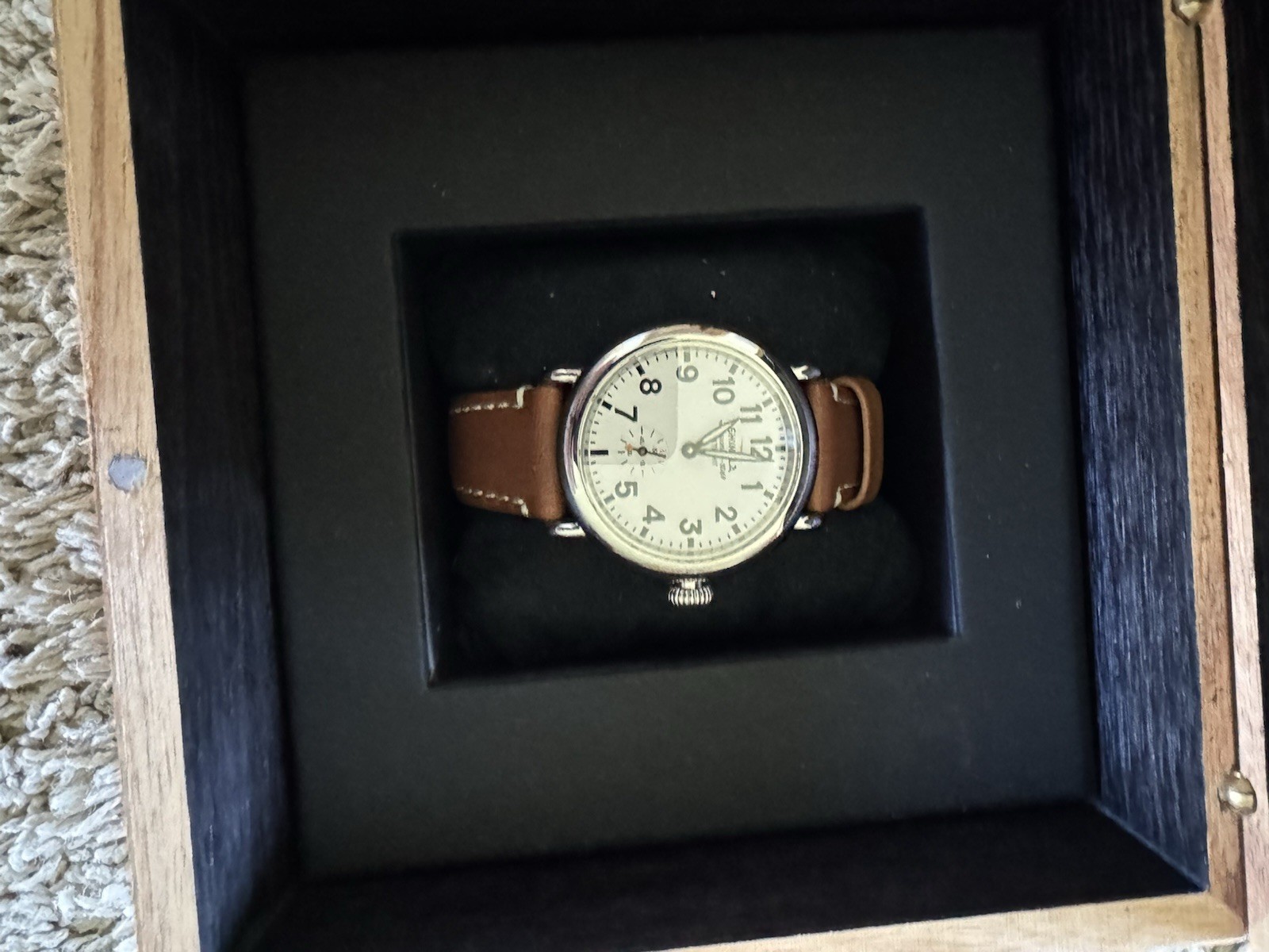 Shinola Runwell Argonite 1069 41mm White Dial