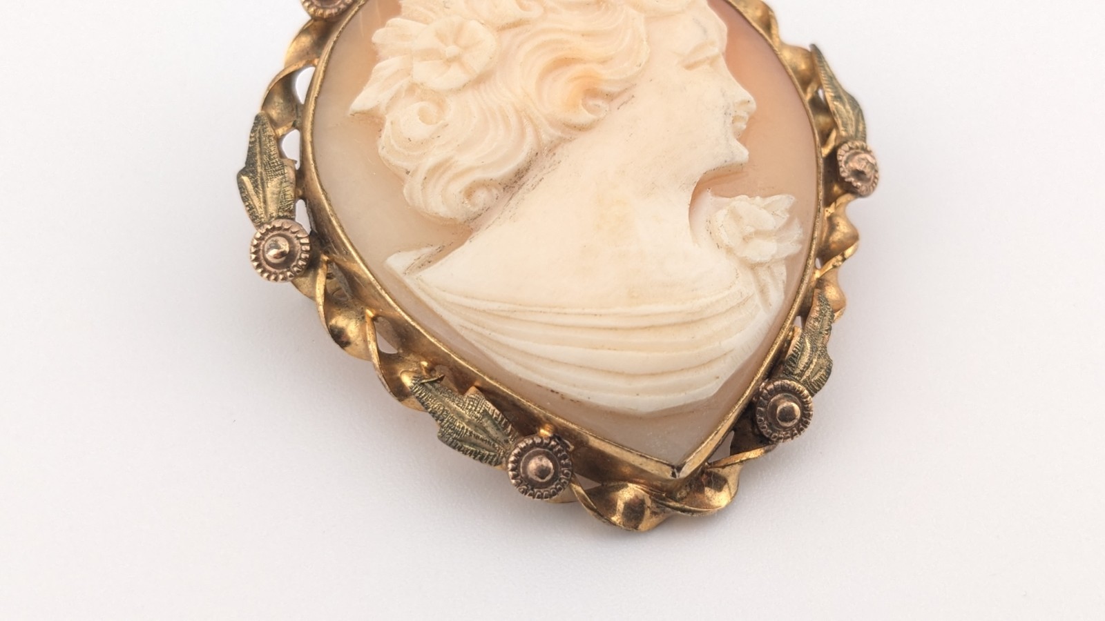 Vintage 1/20 12K Gold Filled Shell Cameo Brooch Pendant Convertible Heart