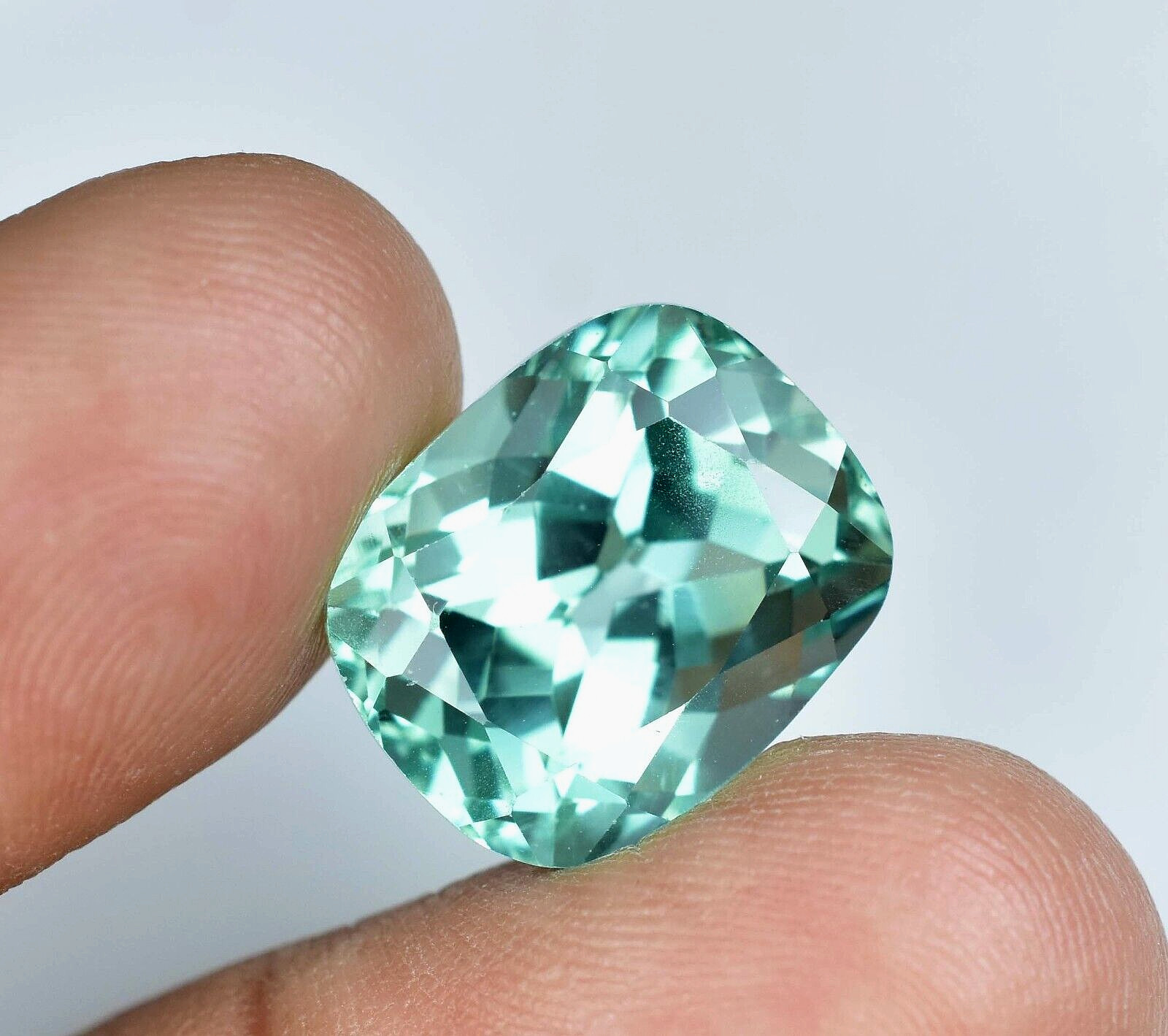 17.65 Ct Natural Greenish Neon Blue Paraiba Tourmaline Flawless Loose Gemstone