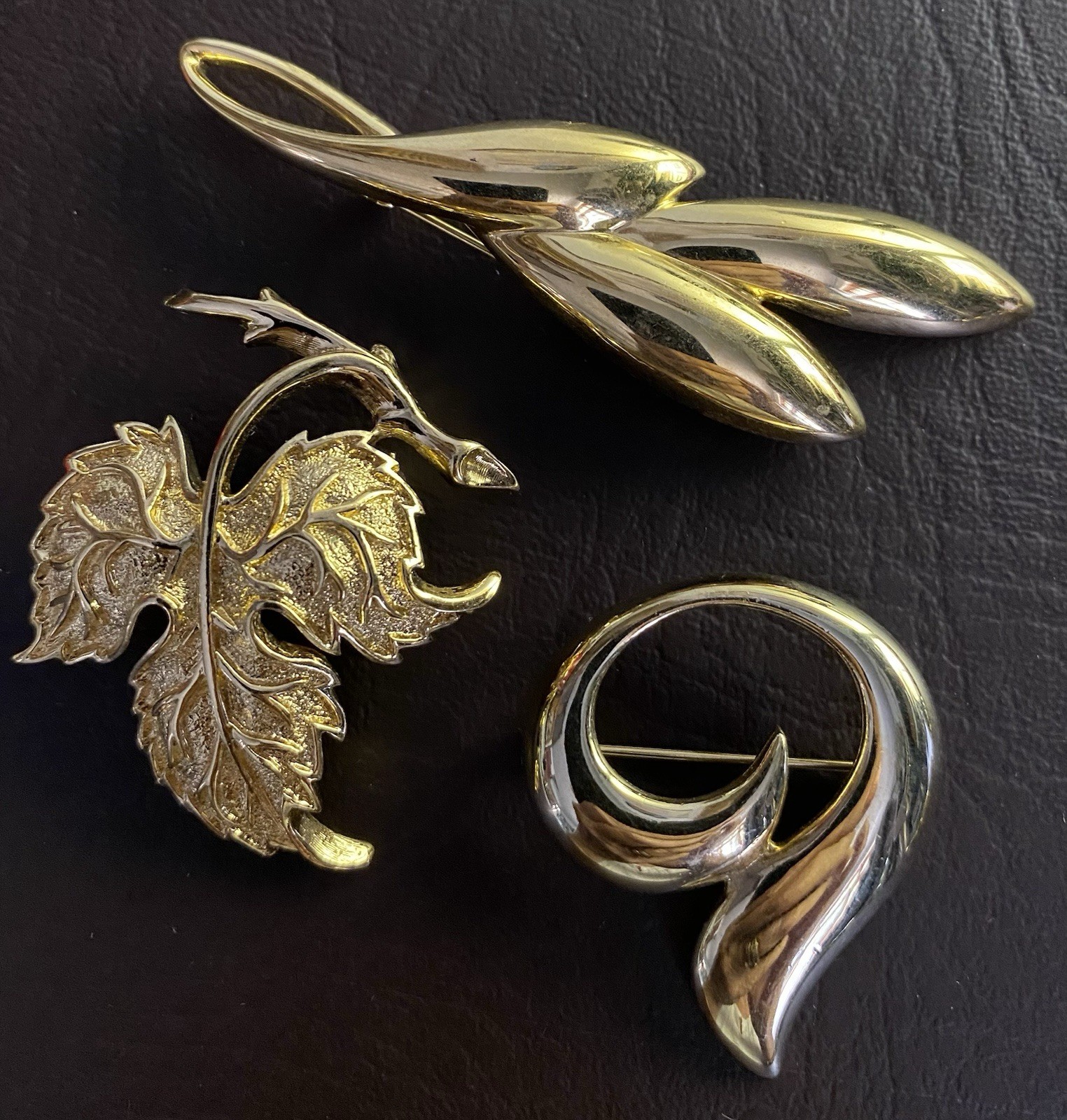 Vintage to Modern Rhinestone Mixed Metal Brooch Pin Lot – Set of 19 Brooches