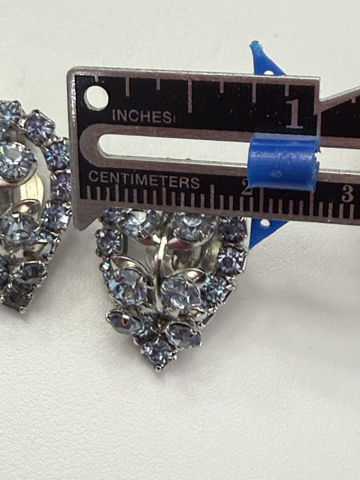 1950s Teardrop Shaped Blue Rhinestone Clip Earrings