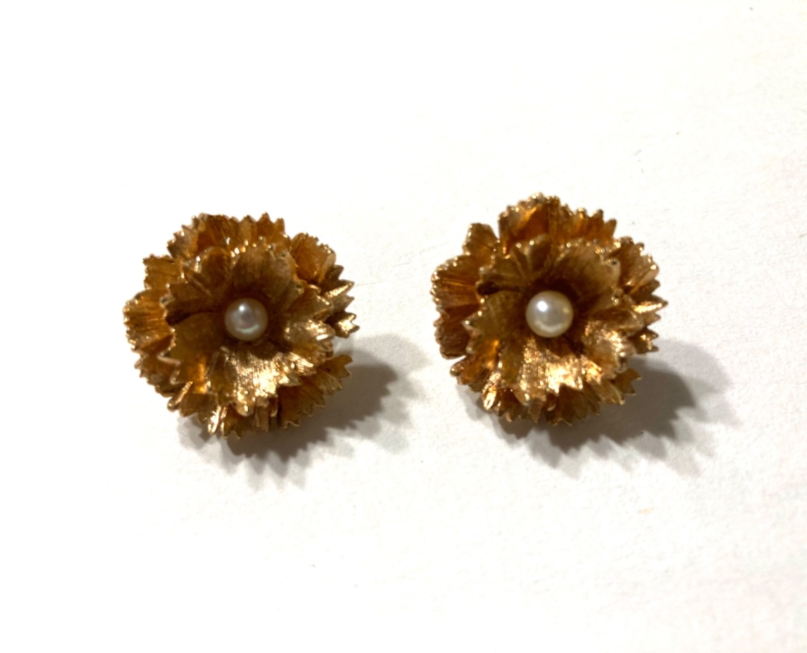 Vtg Marcel Boucher 8366 Carnation Gold Tone Faux Pearl Brooch & Clip Earring Set