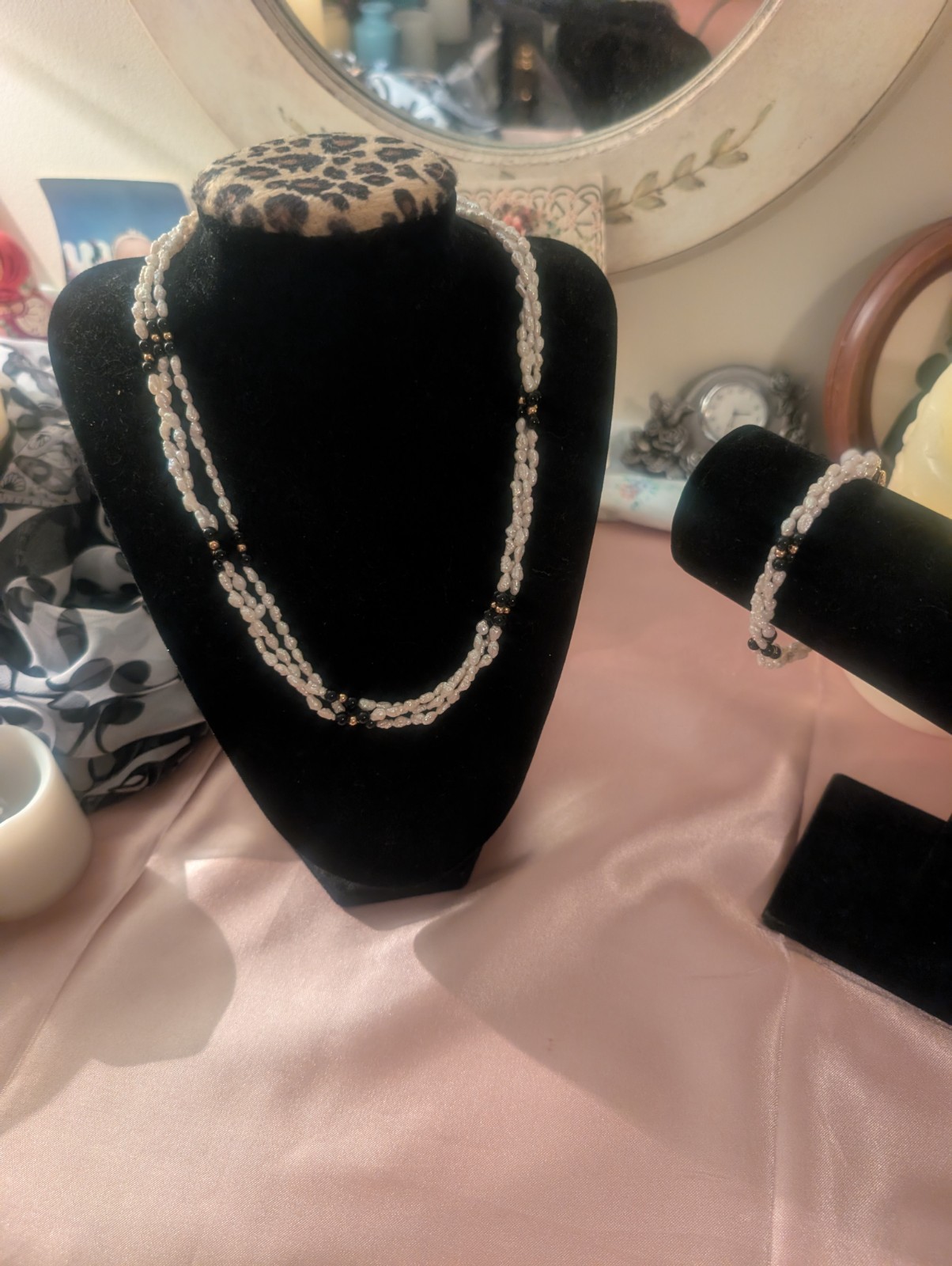 Onyx Pearls Necklace And bracelet 14k Clasps