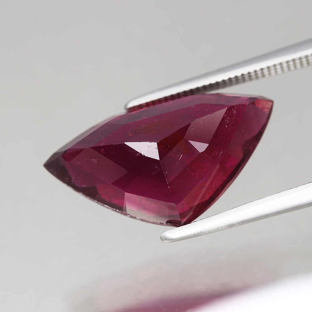 8ct Trillion Cut 18×10.2mm Natural Unheated Rubellite Tourmaline Mozambique, Afr