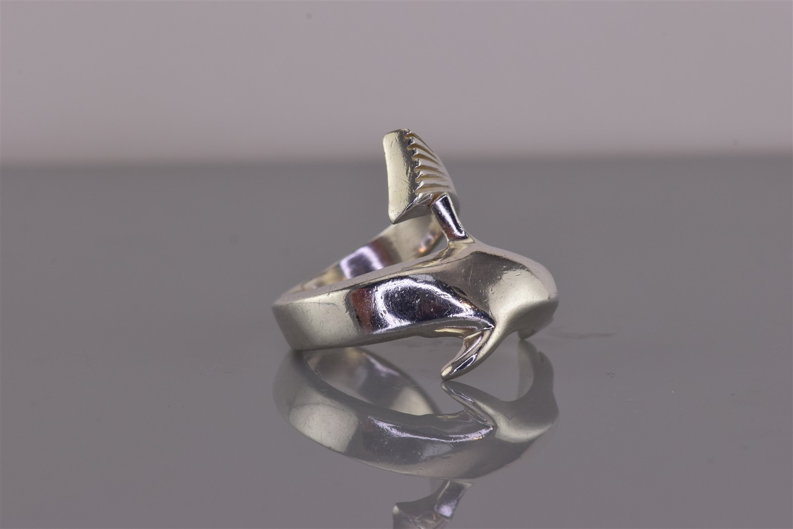 Taxco Sterling Silver Dimensional Dolphin Wrap Solid Band Ring 9g Mex 925 Sz: 6