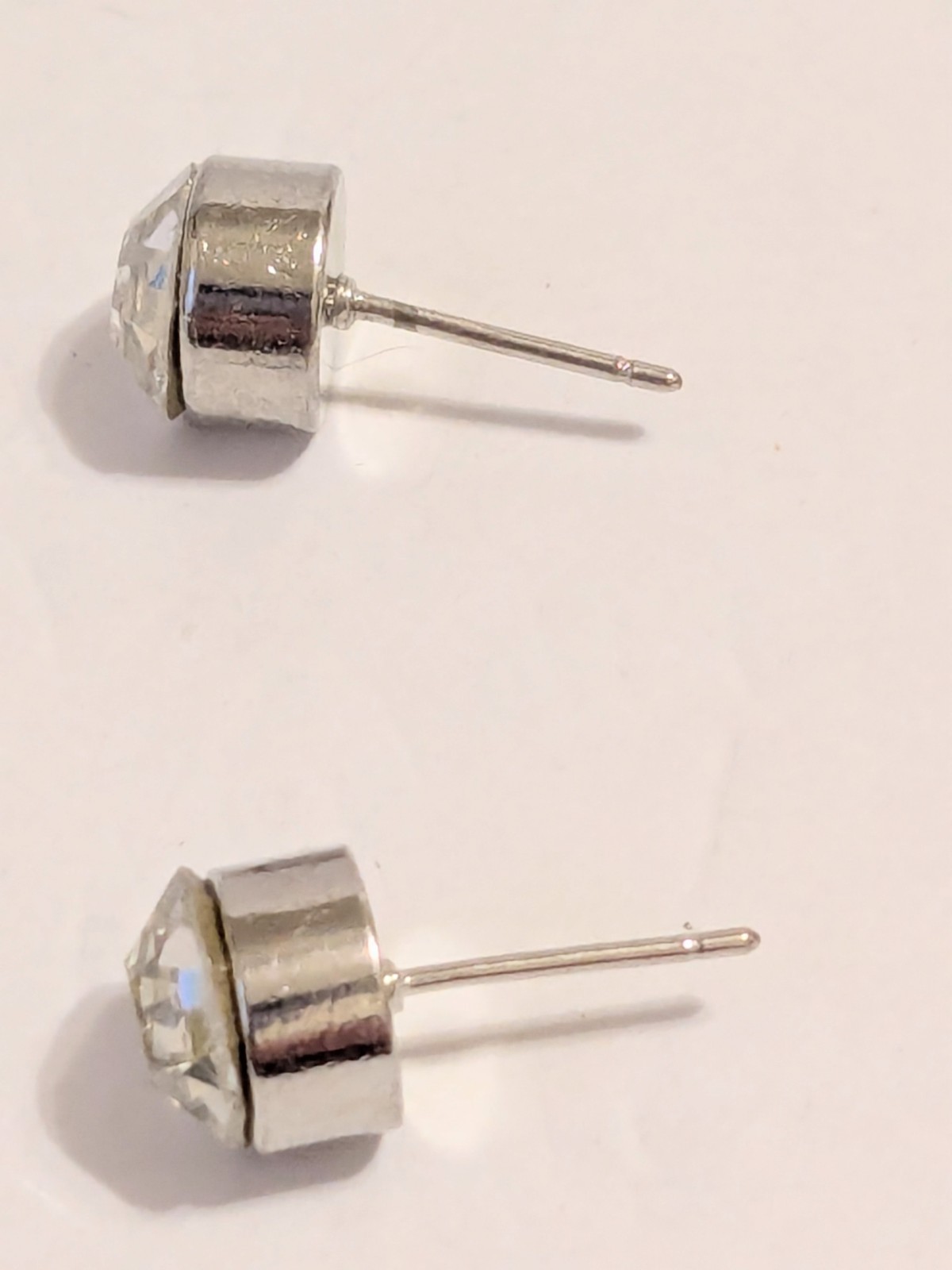 Silver Tone Faceted Glass Round Stud Earrings. Minimalist. Modern. 1/4″.