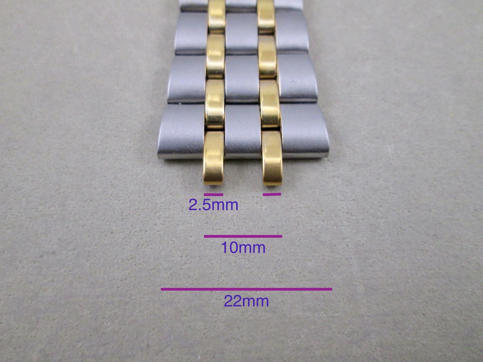 2.5mm 10mm 22mm lug size men’s st. steel watch band two tone fold over clasp