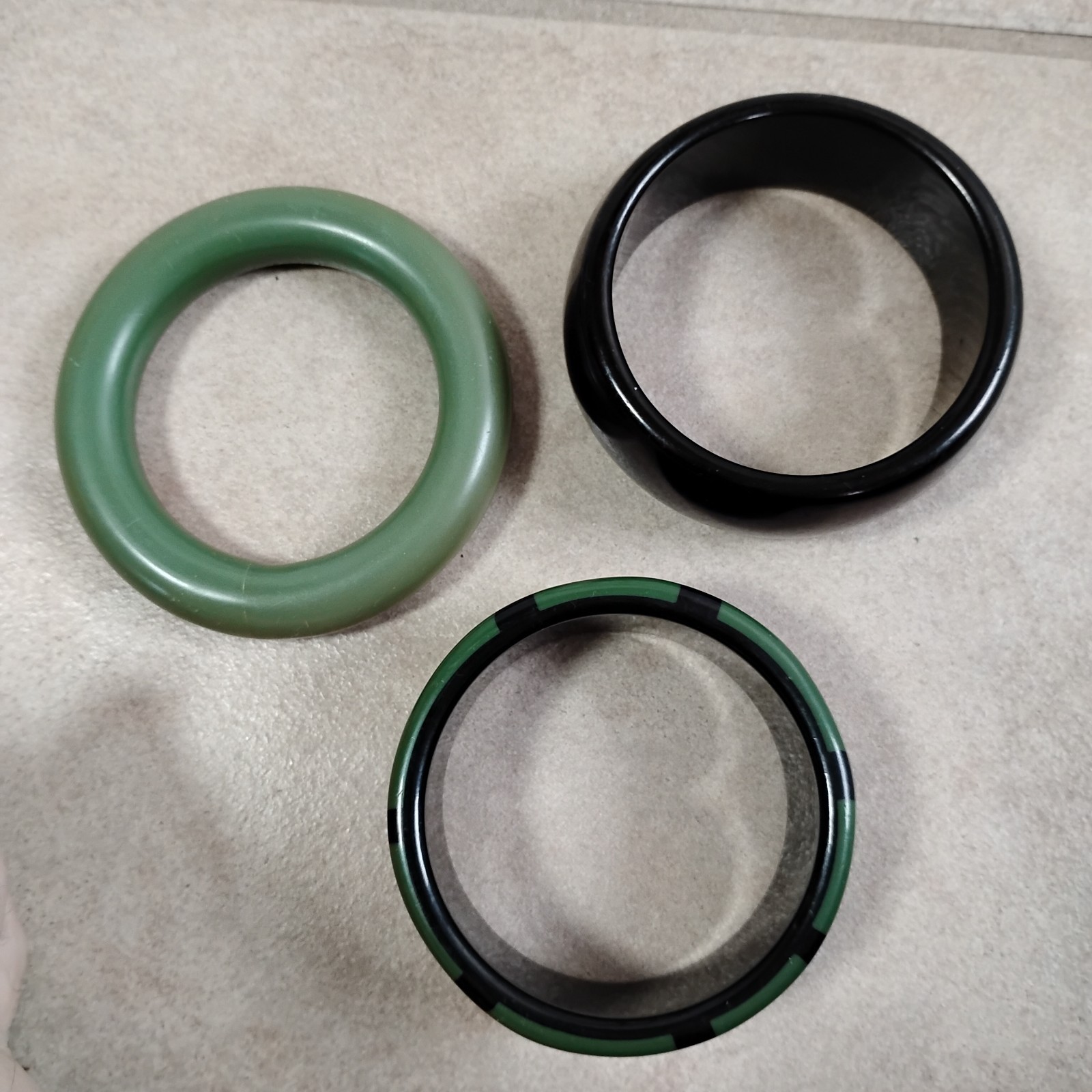 NEW Olive Green Black Bangle Bracelet Lot Set Of 3 Chunky Sz 7.5-8