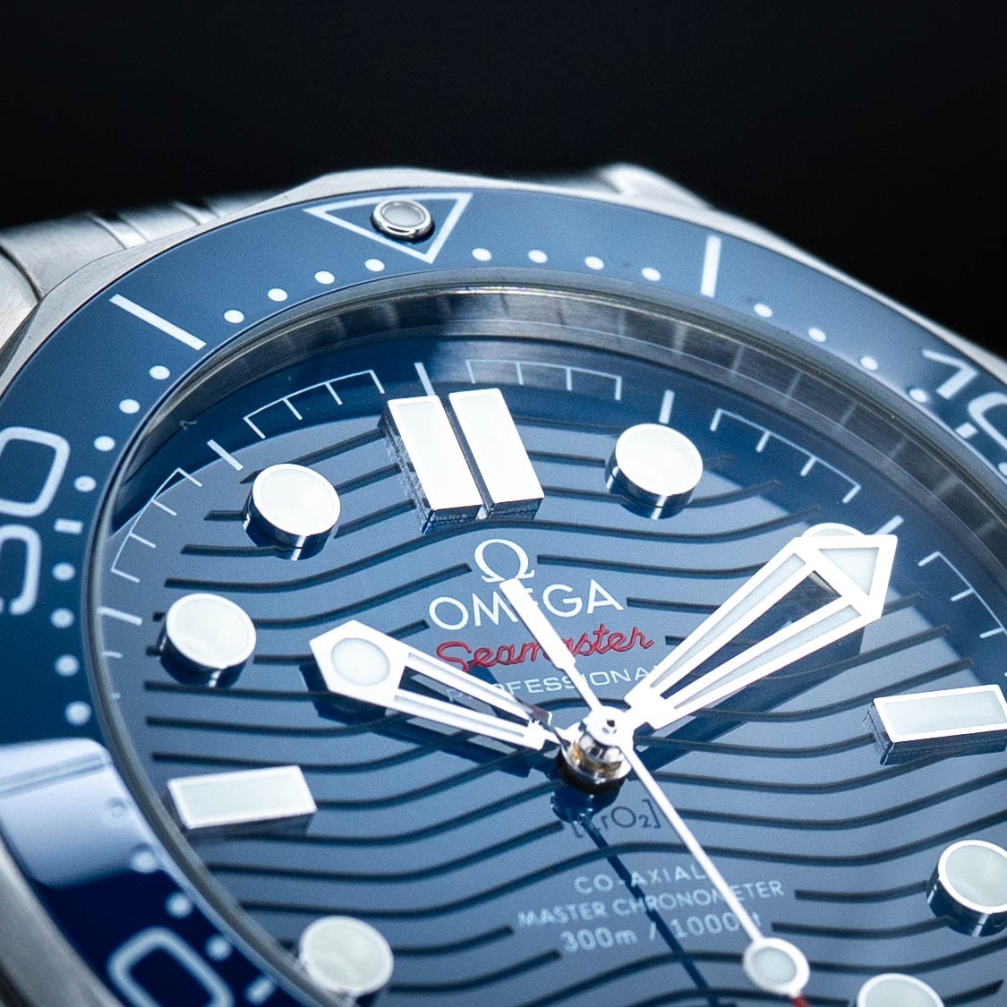 OMEGA Seamaster Diver 300M 210.30.42.20.03.001 BLUE WAVE