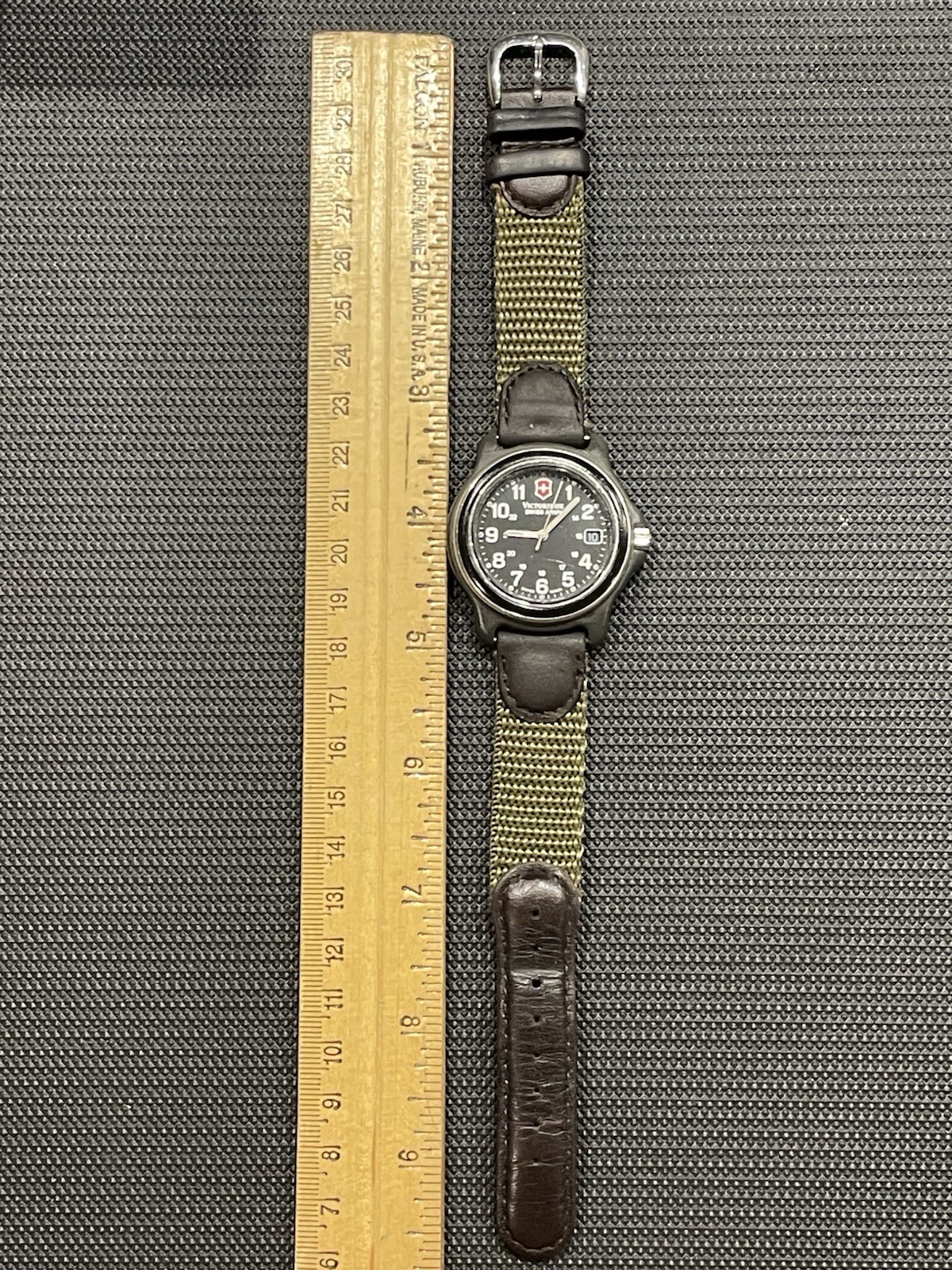 VICTORINOX SWISS ARMY Men’s Steel 39mm Water Resistant 100M SWISS MADE