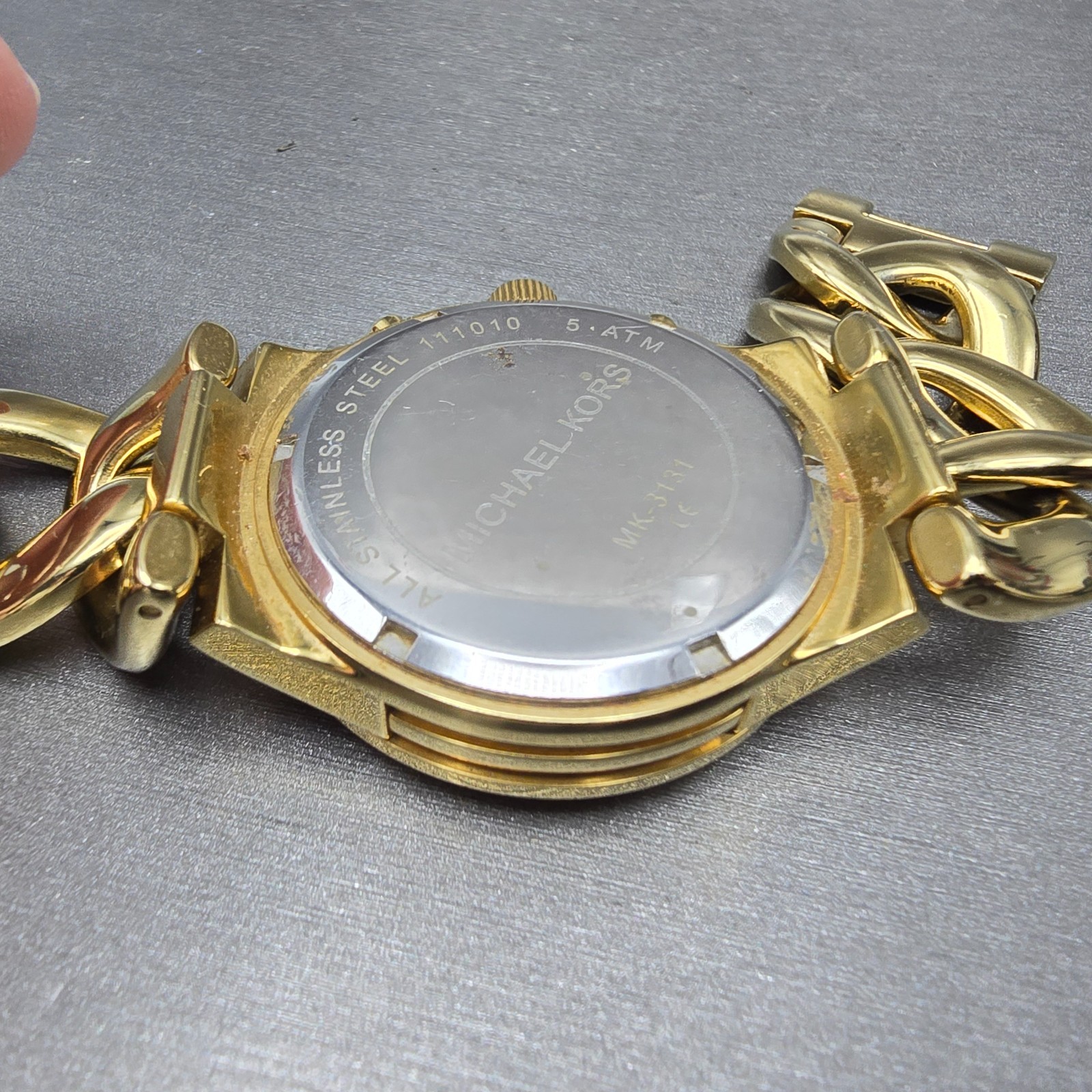 Michael Kors Runway Chronograph Watch Women 38mm Champagne Dial Gold Tone Runs