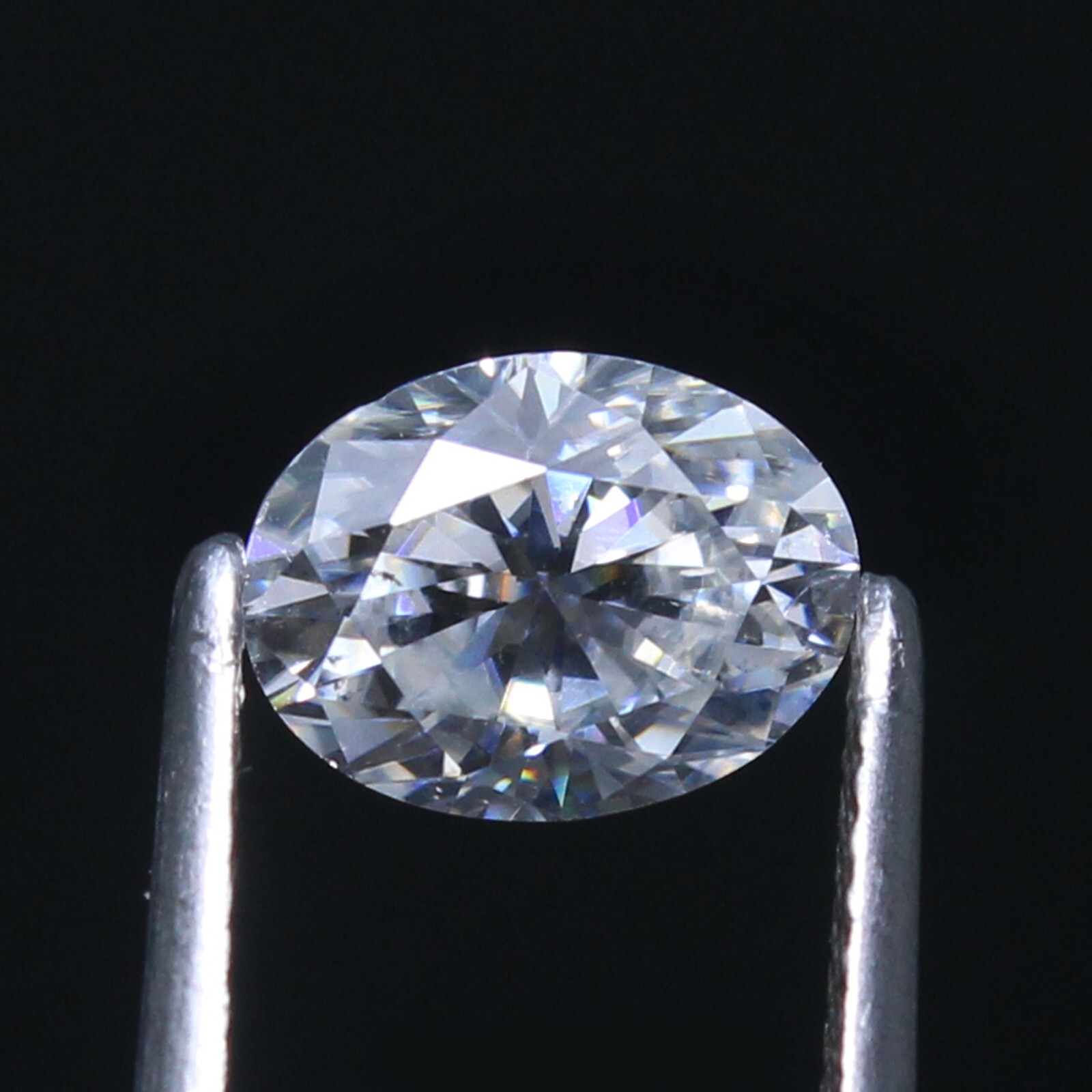 Natural DE Color VVS1 Certified Excellent Cut 9×7 MM Oval White Loose Diamond