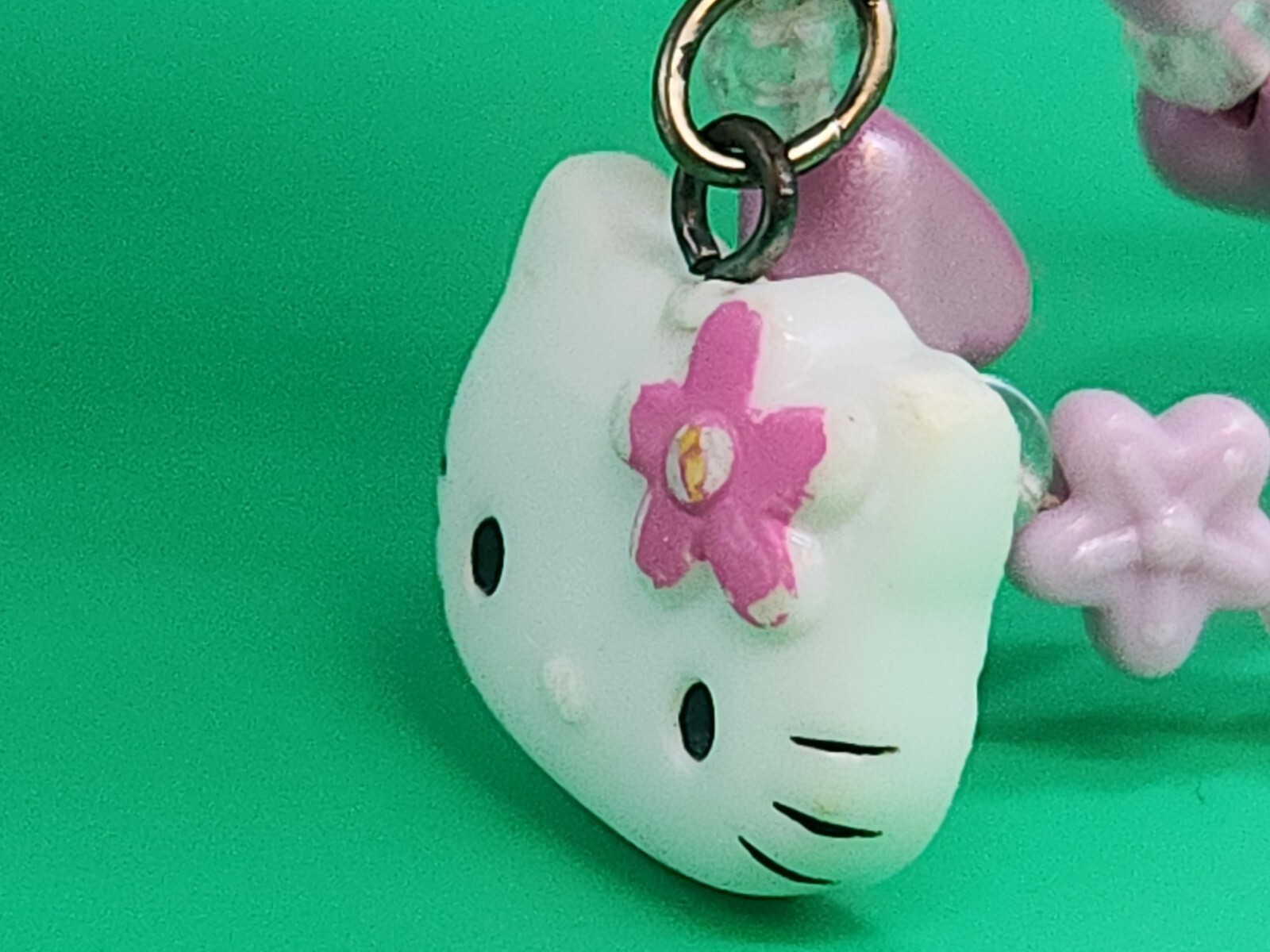 SANRIO Hello Kitty Necklace Bead Plastic Metal Pink Heart Flower Vintage Charm