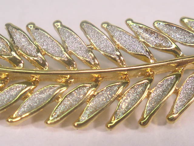 5….Pc’s….LOT….WHOLESALE LEAF..BROOCHES DESIGNER VINTAGE SANDSTONE1659.S-20