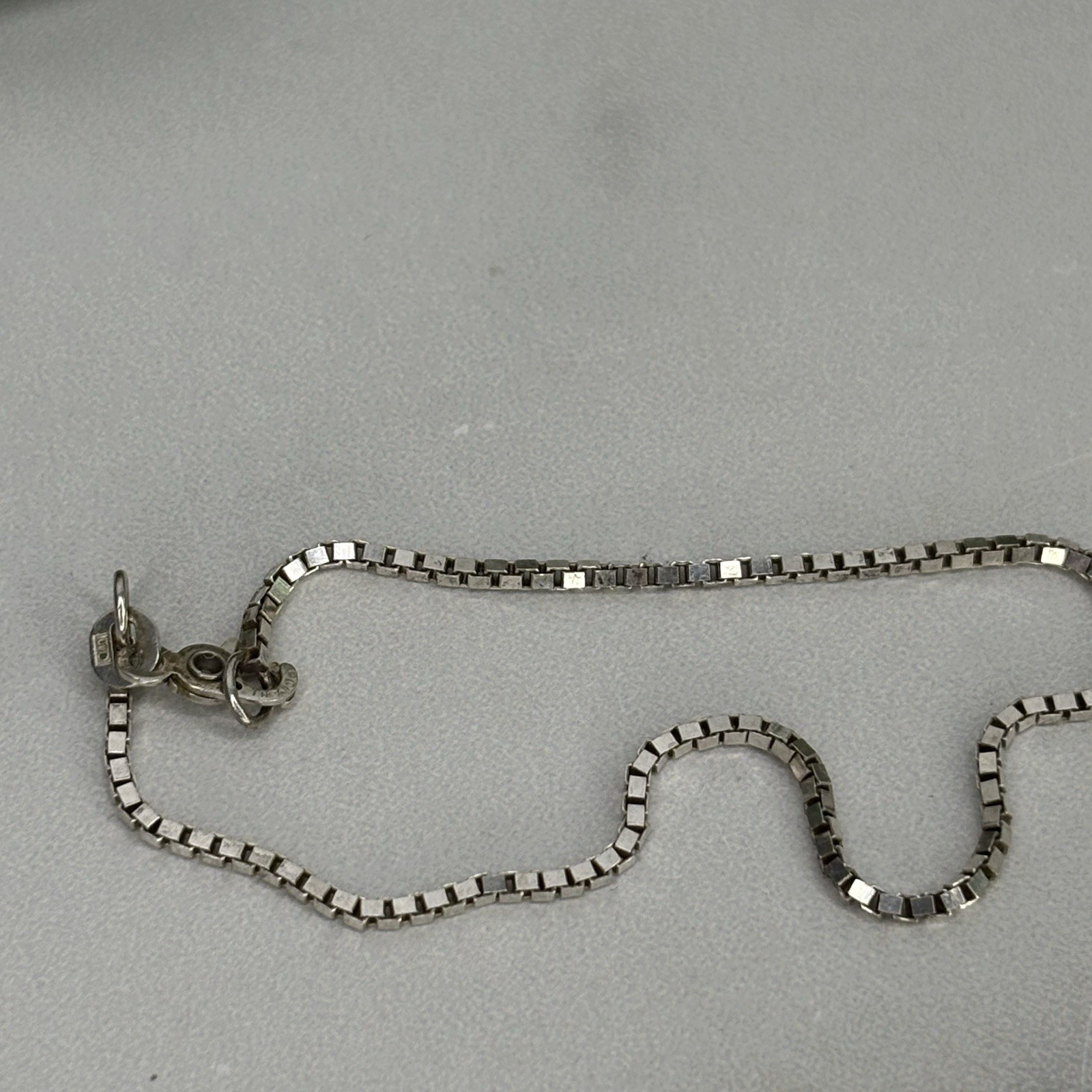 Ciani Sterling Silver 2mm Box Link Chain Bracelet Italy Scissor Clasp 6.75”