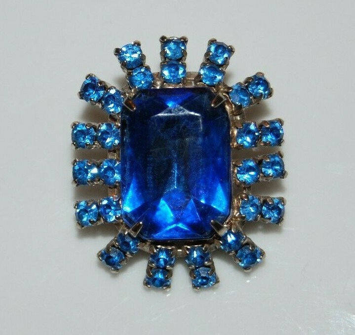 ELEGANT VTG COUTURE LARGE BLUE CRYSTALS SILVERED METAL STATEMENT CLIP EARRINGS