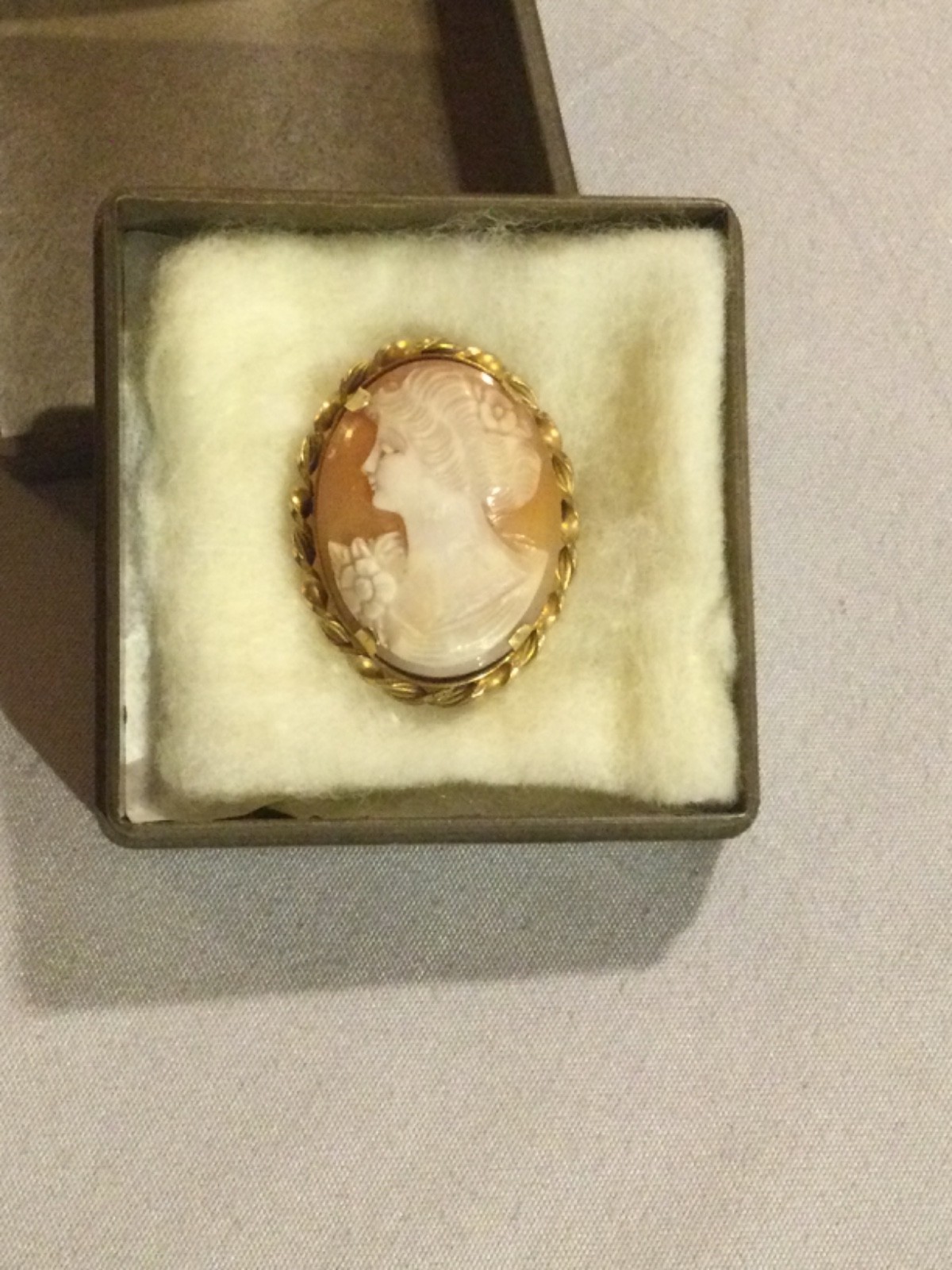 Vintage 1/20 12K Carved Shell Cameo Classic Baroque Brooch or Pendant