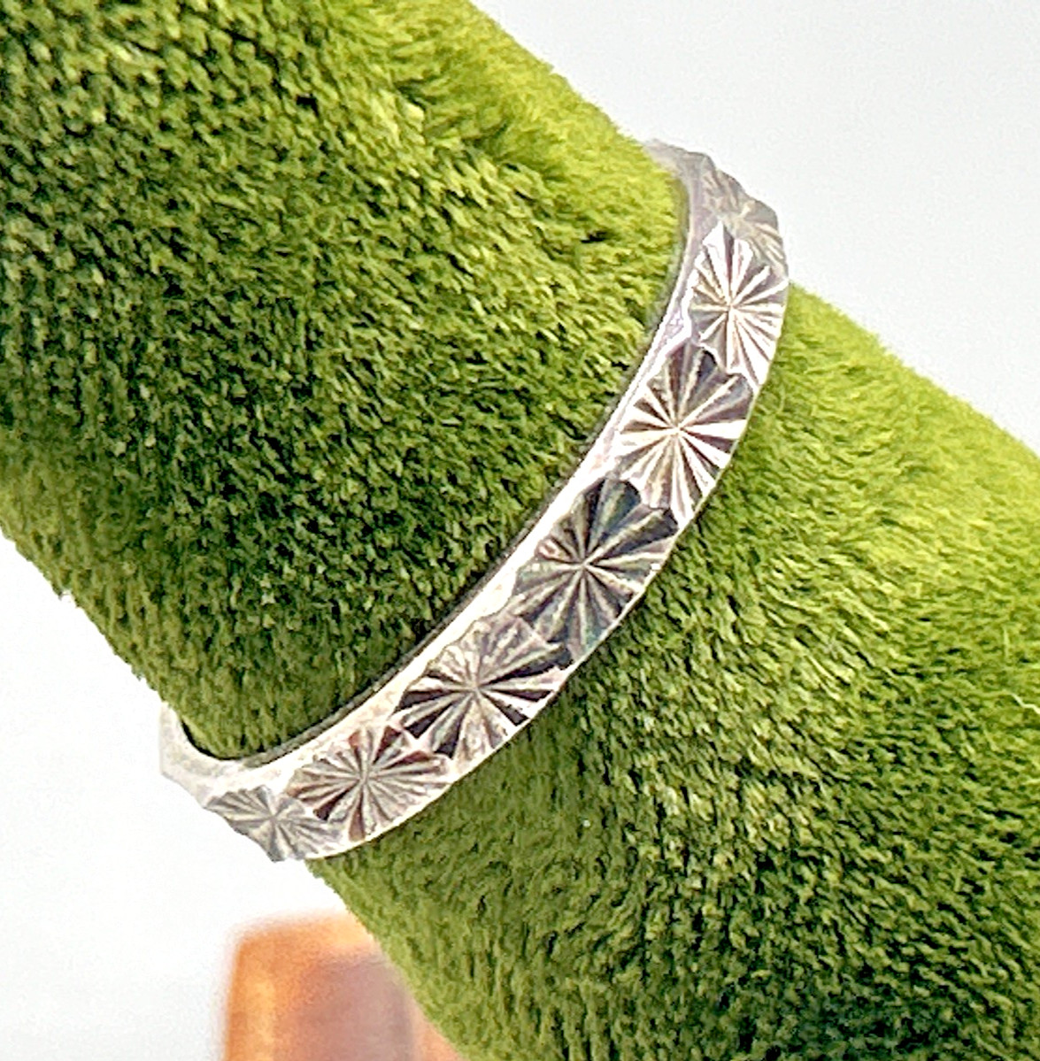 Milor Italy Sterling Silver Ring with Starburst pattern, no stone Sz 6.25