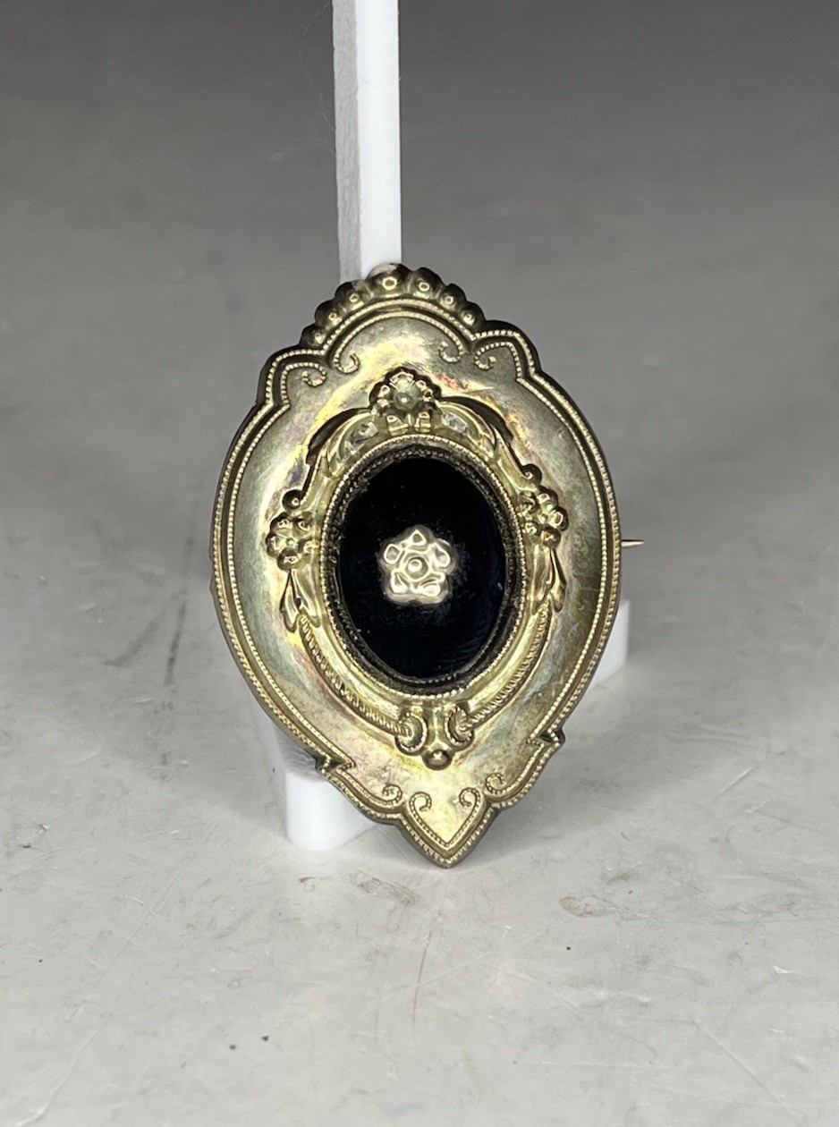 Antique Victorian Sentimental Brooch Biedermeier- Style EST. 1815-1848