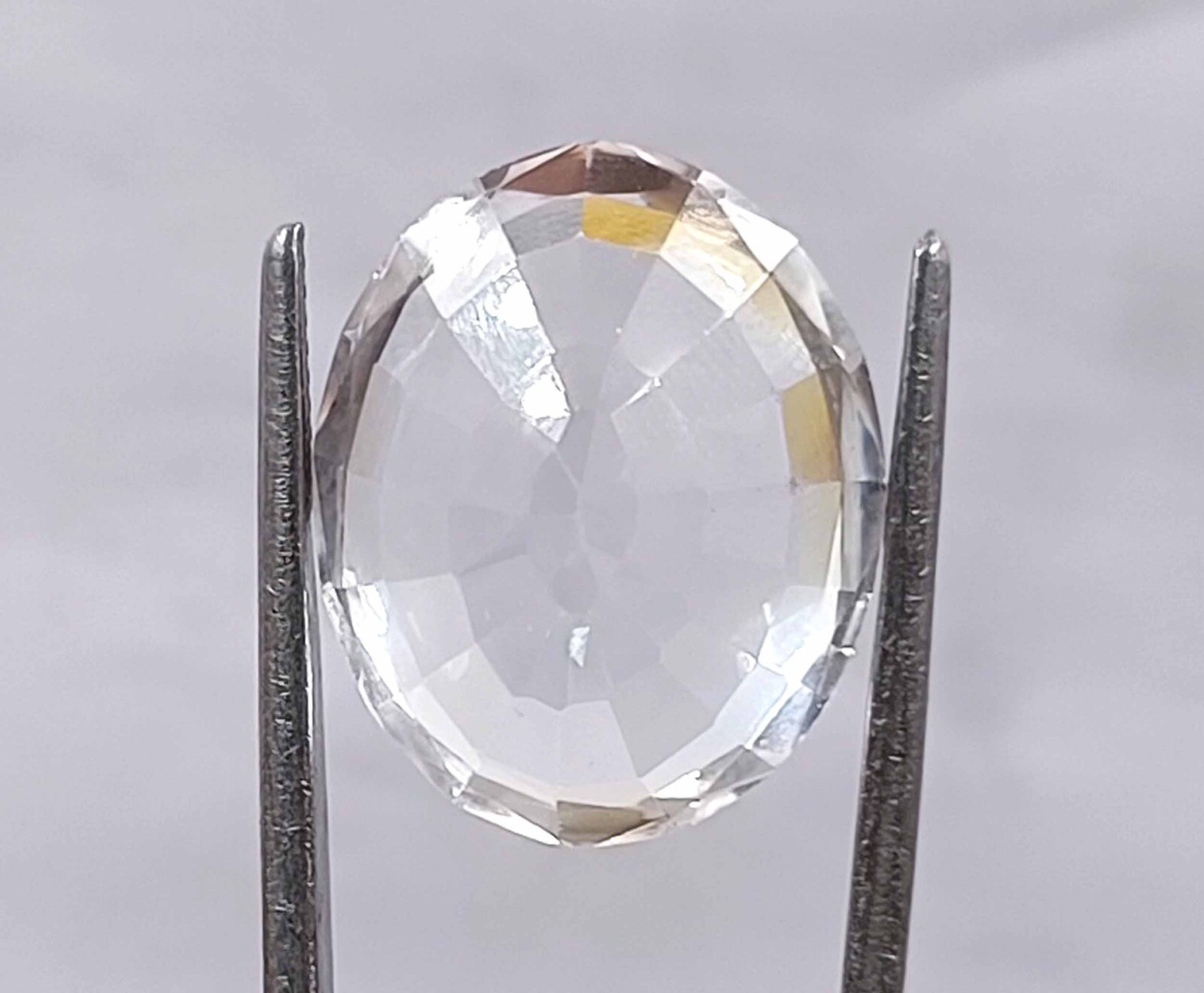 IGL Certified 20.00 Carat White Sapphire Rare Oval Shape Natural Loose Gem 5DNX