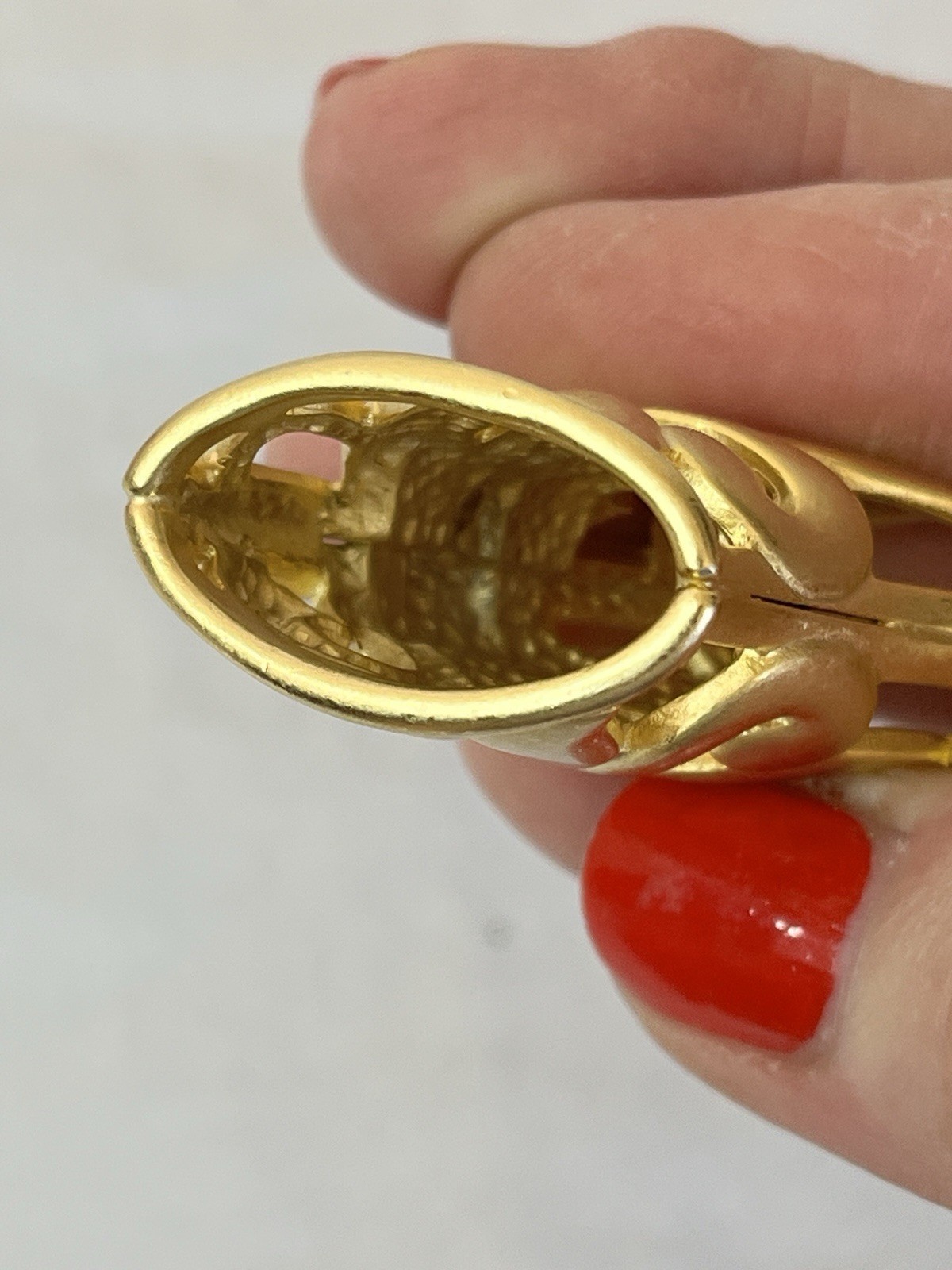 Vintage Scarf Slide Ring with Floral Design Gold Tone