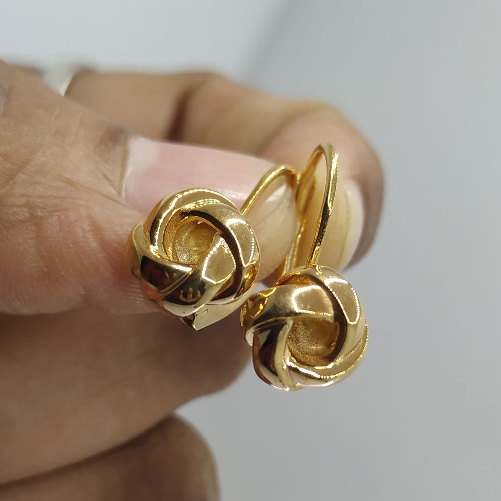 14K Yellow Gold Plated Italian Knot Drop Dangle Twisted Lever-back Earrings