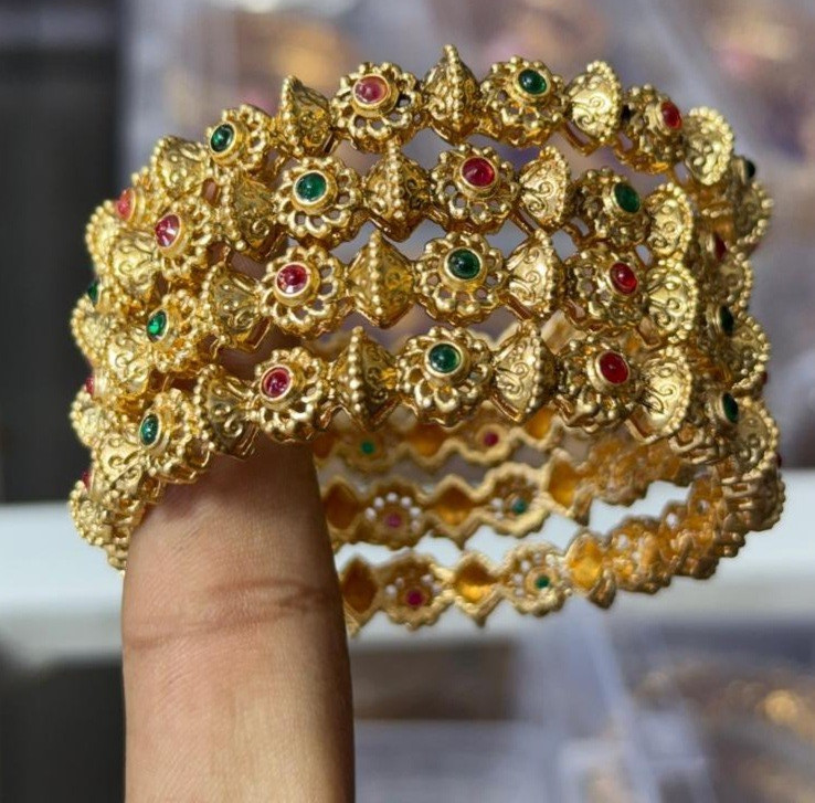 Gold Tone Metal Bangle Bracelet Set w/ Red & Green Round Stones