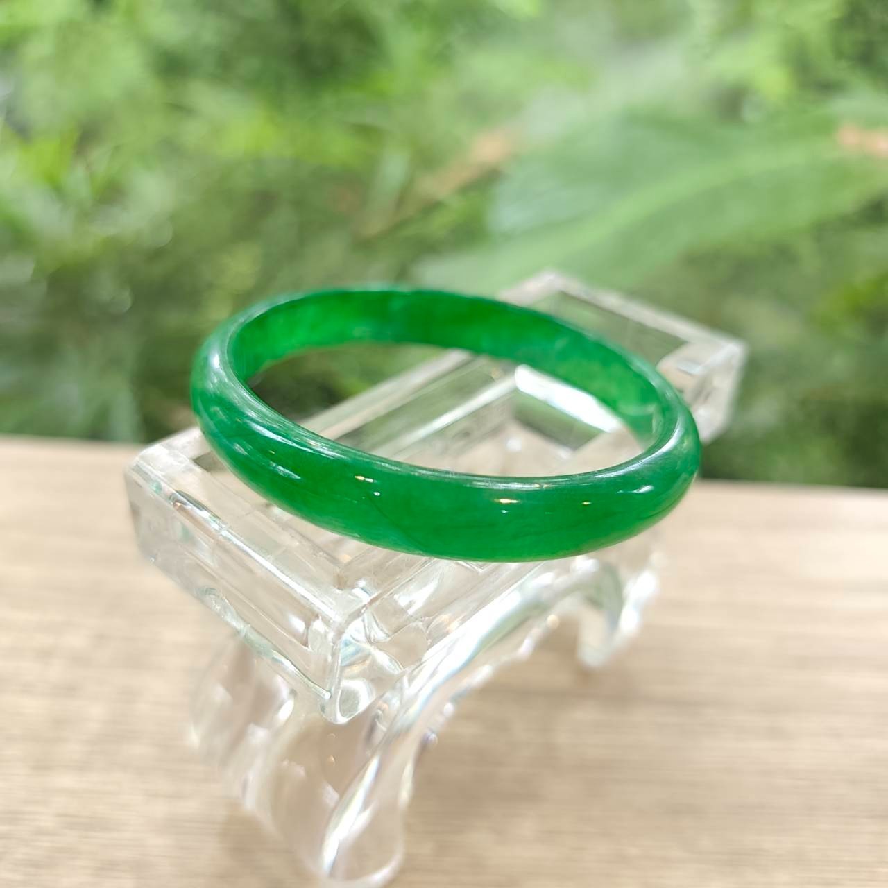 Authentic Burmese Jade Bangle: Flat Belly Type Green Small Size 53.7 mm