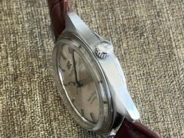 IWC Yacht Club Ref.R811 Silver Dial Gerald Genta Design Model Date 36mm Men’s