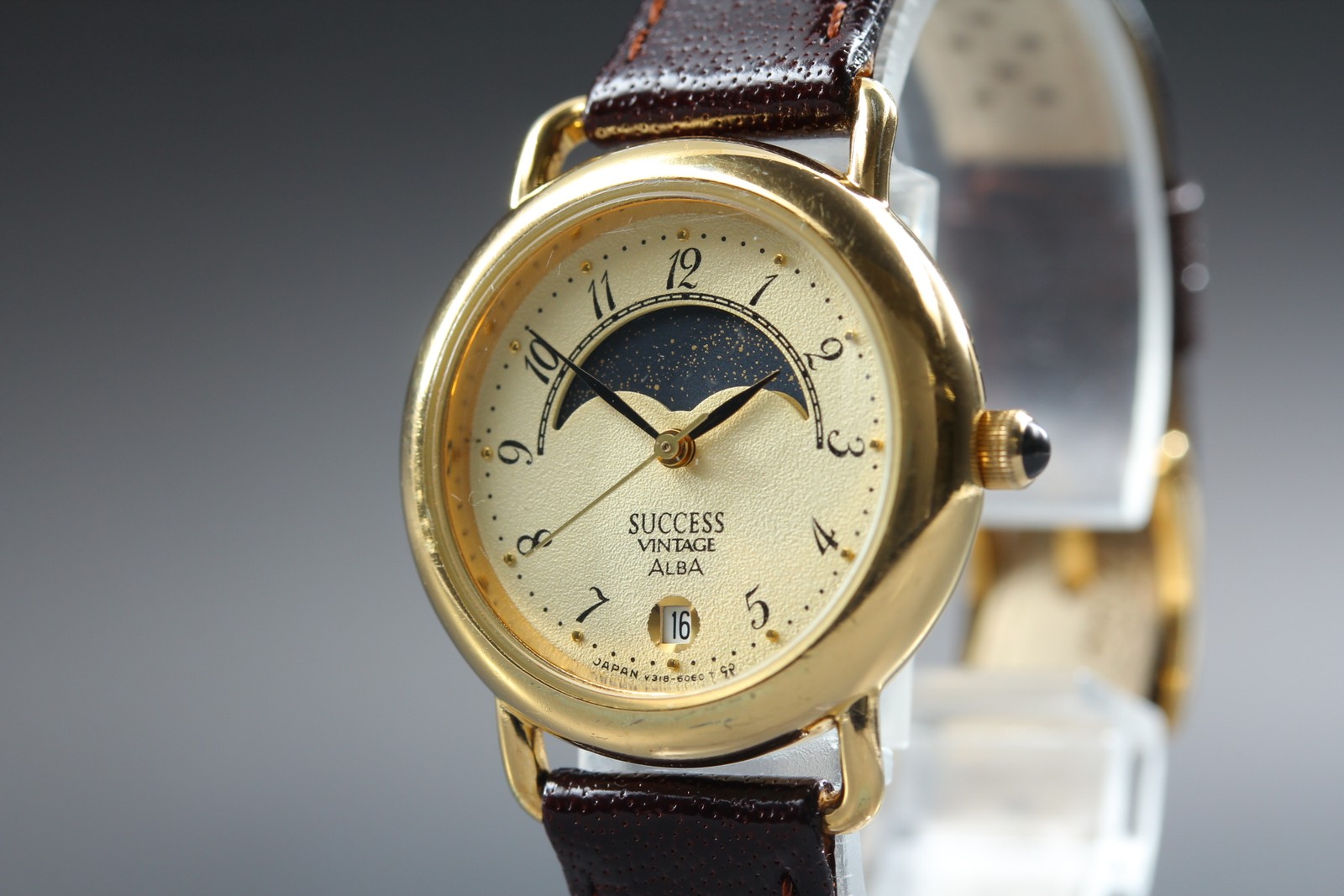 [Exc+5] SEIKO Alba V318-6000 Moon Phase Gold Dial Quartz Women’s Vintage Watch