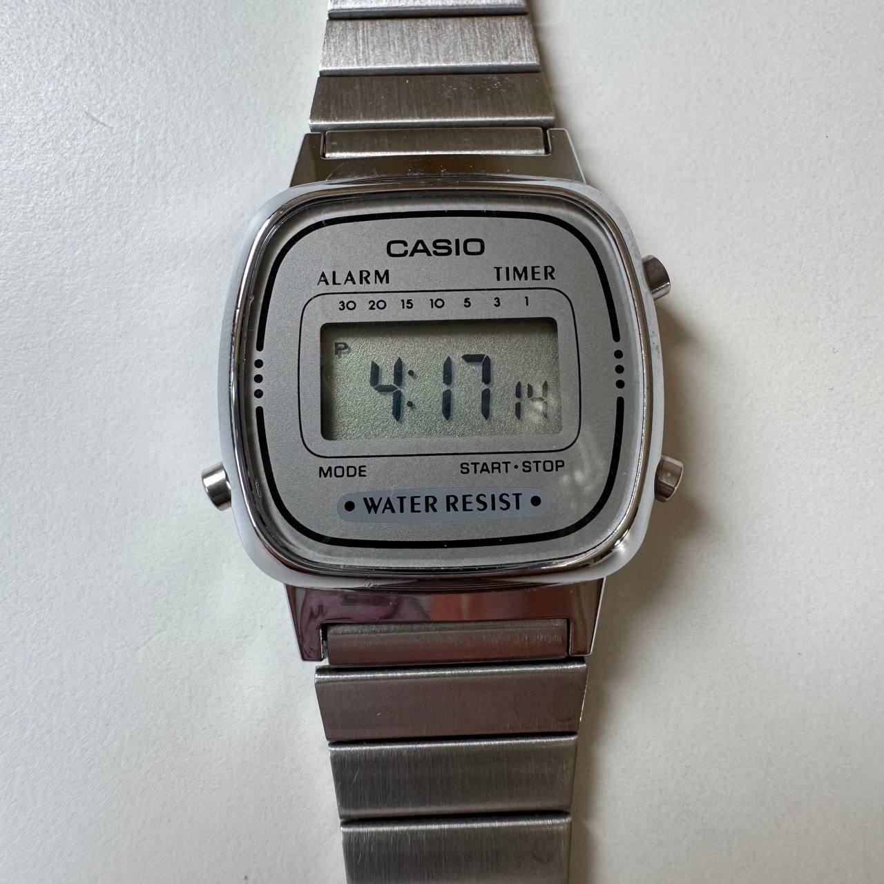 Retro nostalgia Casio LA670WE / 3191 mini digi adjustable strap silver grey 409