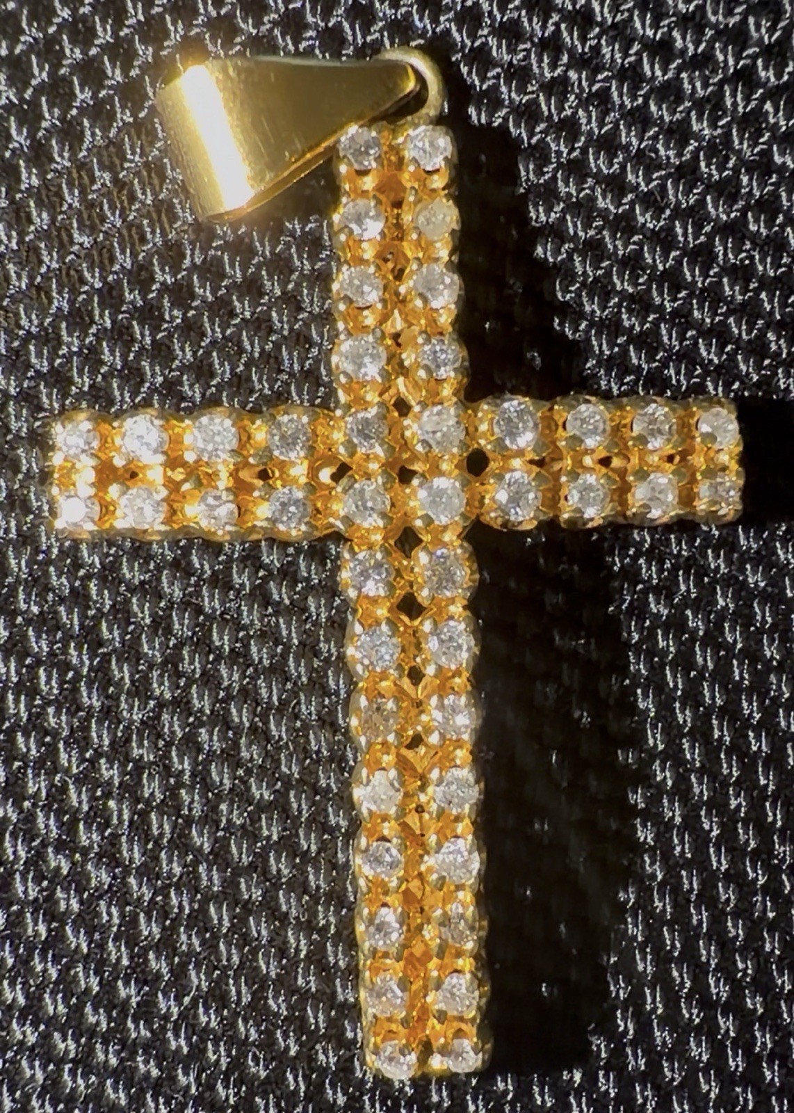 14KT Gold Diamond Cross Pendant. **NOT STAMPED BUT HAS BEEN TESTED TO BE LEGIT**