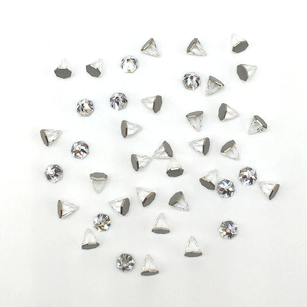 8 Swarovski 2019 Round Spike Flatback 4x4mm nail art tiny clear CRYSTAL 001 NEW