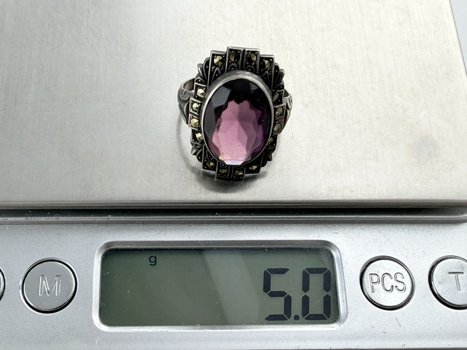 Vintage Uncas Manufacturing Sterling Silver Purple Glass Marcasite Ring Sz 6.25