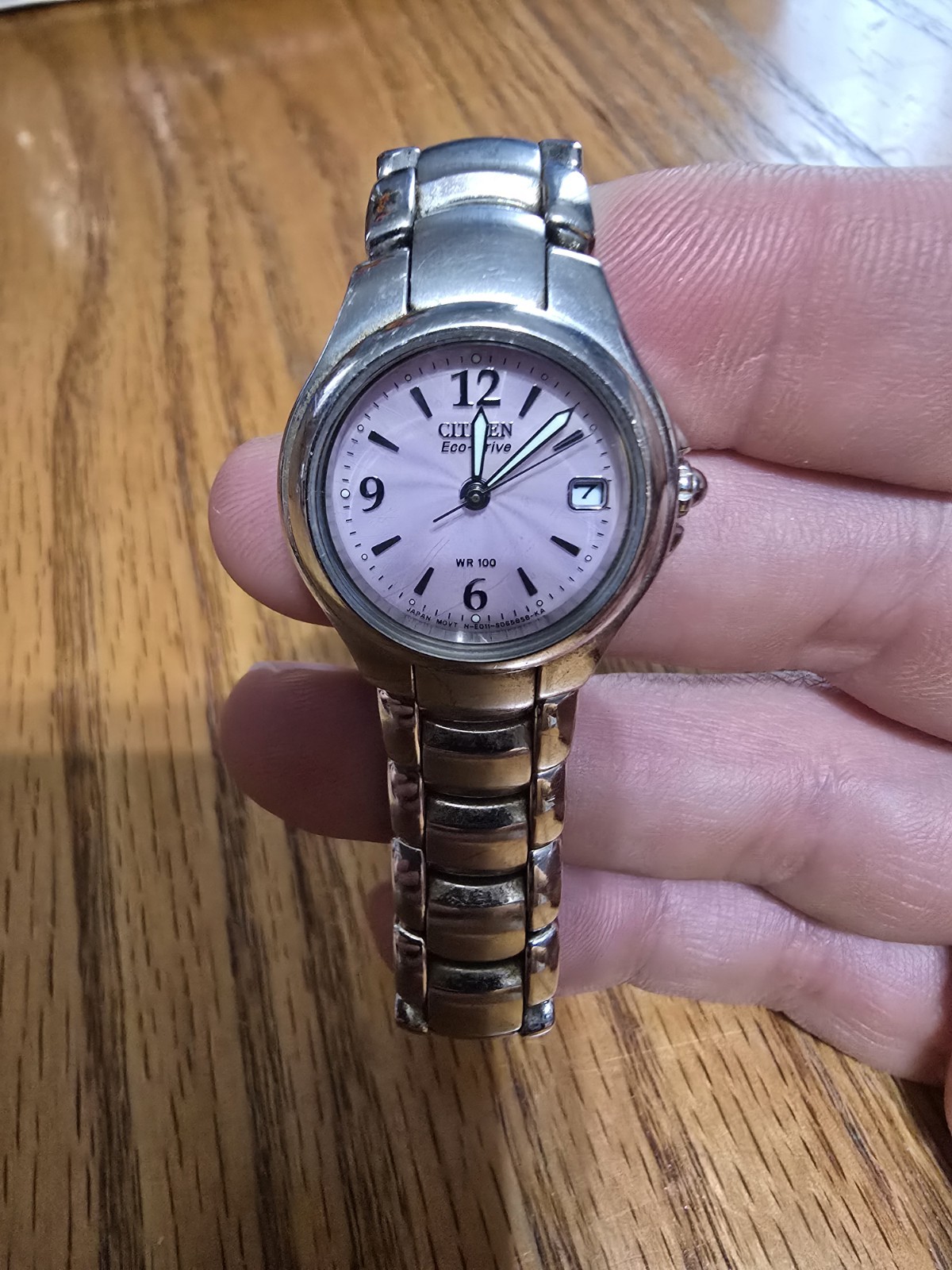 Citizen Women E011-S039941 Eco-Drive Silver Tone Band Case 10 Bar Date Pink Dial