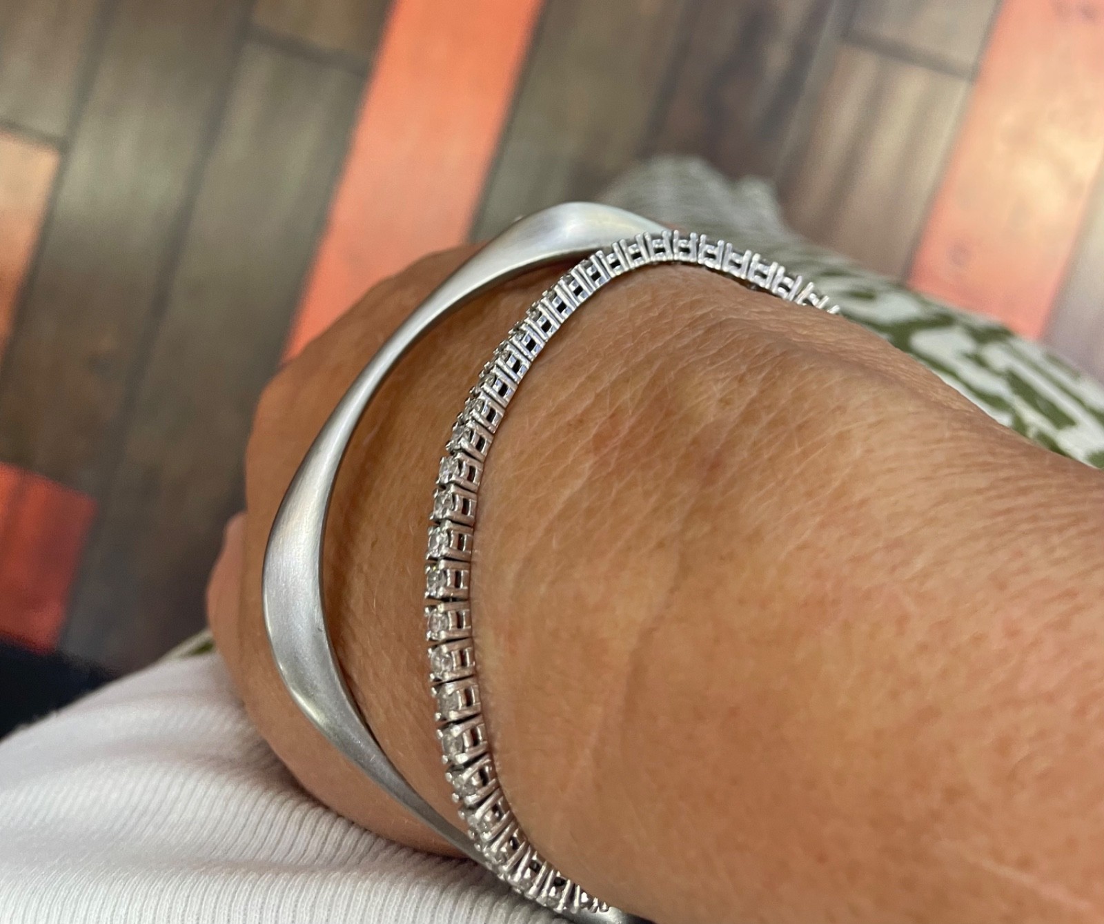 18k White Gold SQUARE BANGLE BRACELET Brushed Rhodium STAINLESS STEEL NEW SOLID