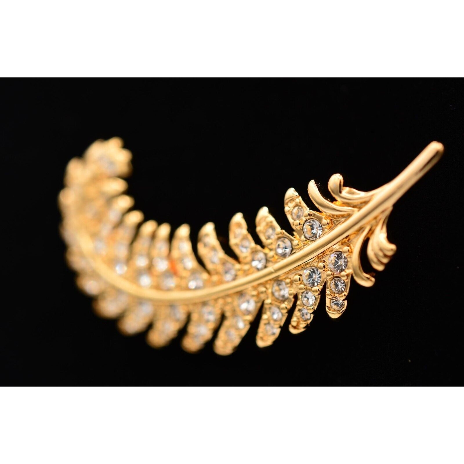 Swarovski Vintage Crystal Feather Leaf Pin Brooch Rhinestone Swan Signed Bin7