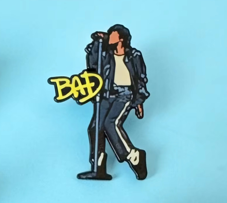 MICHAEL JACKSON PIN-2 OR MORE PINS SHIPPING IS $5.99-SPEND $30 SHIPPING IS FREE